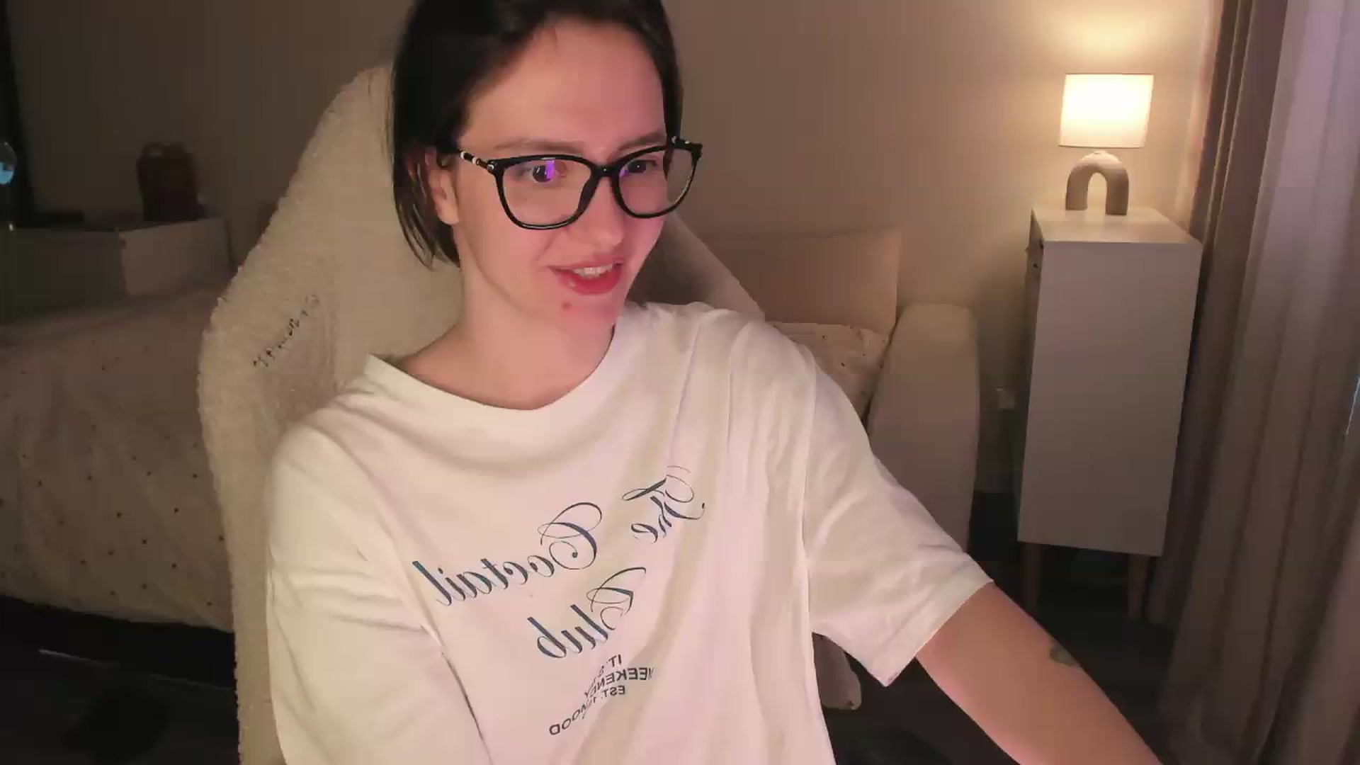 Gallery image thumbnail from Sofieee's myfreecams stream on, 08/13/2026, 06:40 image 7 of 20