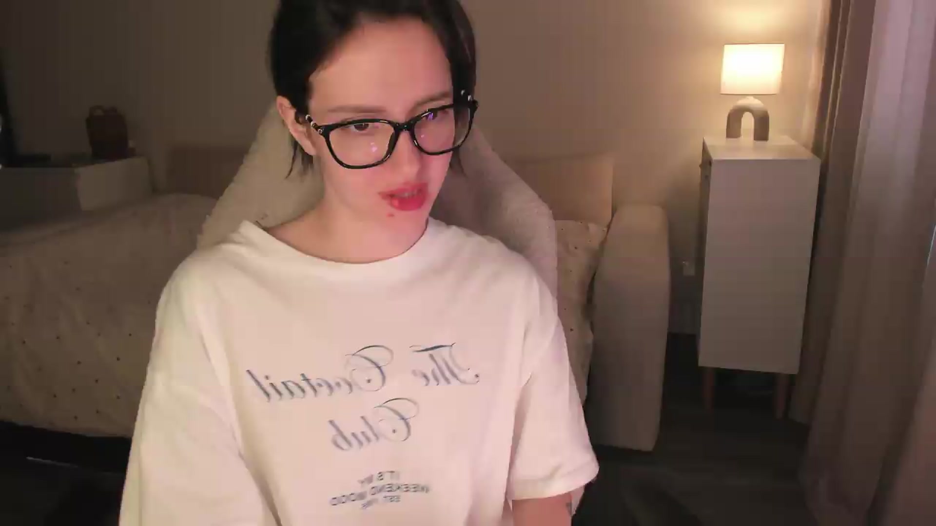 Gallery image thumbnail from Sofieee's myfreecams stream on, 08/13/2026, 07:27 image 8 of 20