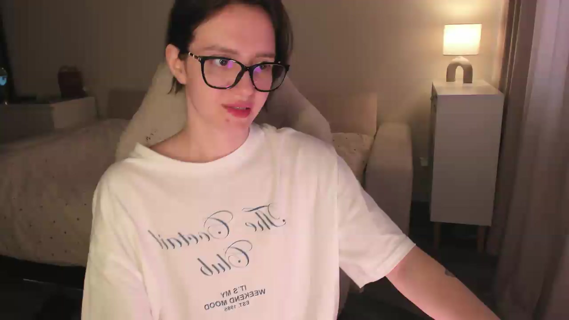Gallery image thumbnail from Sofieee's myfreecams stream on, 08/13/2026, 07:27 image 15 of 20