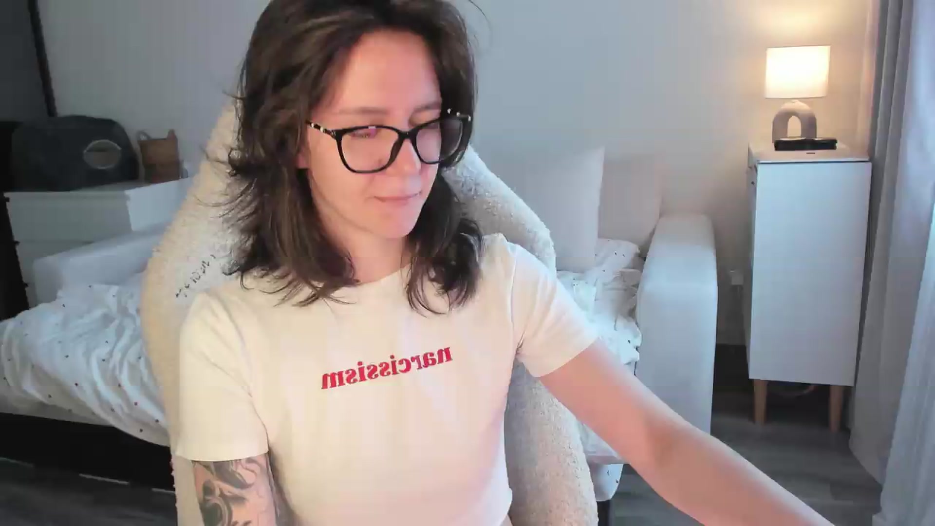 Gallery image thumbnail from Sofieee's myfreecams stream on, 08/16/2026, 07:14 image 16 of 20