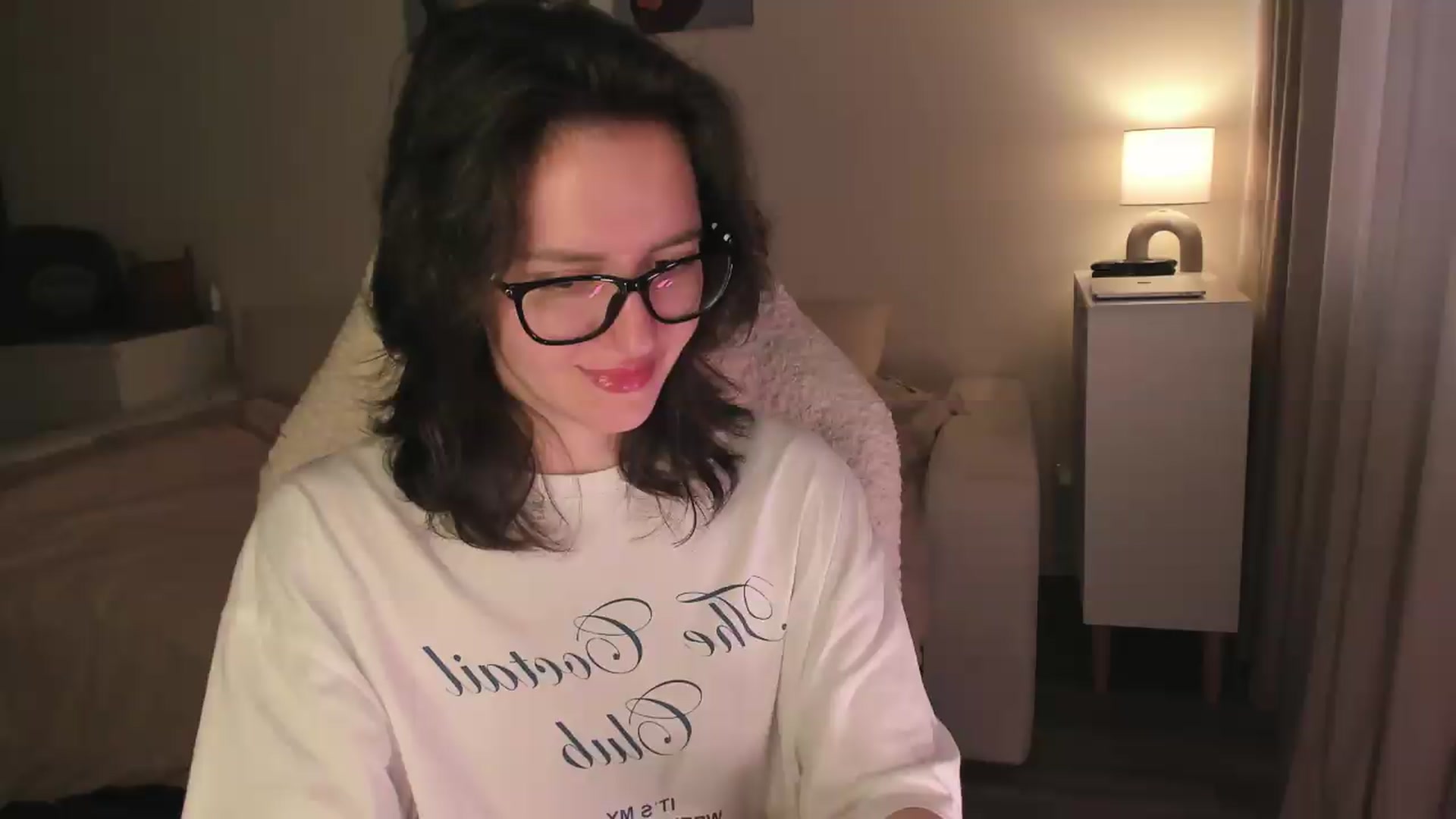 Gallery image thumbnail from Sofieee's myfreecams stream on, 08/26/2026, 06:04 image 6 of 20