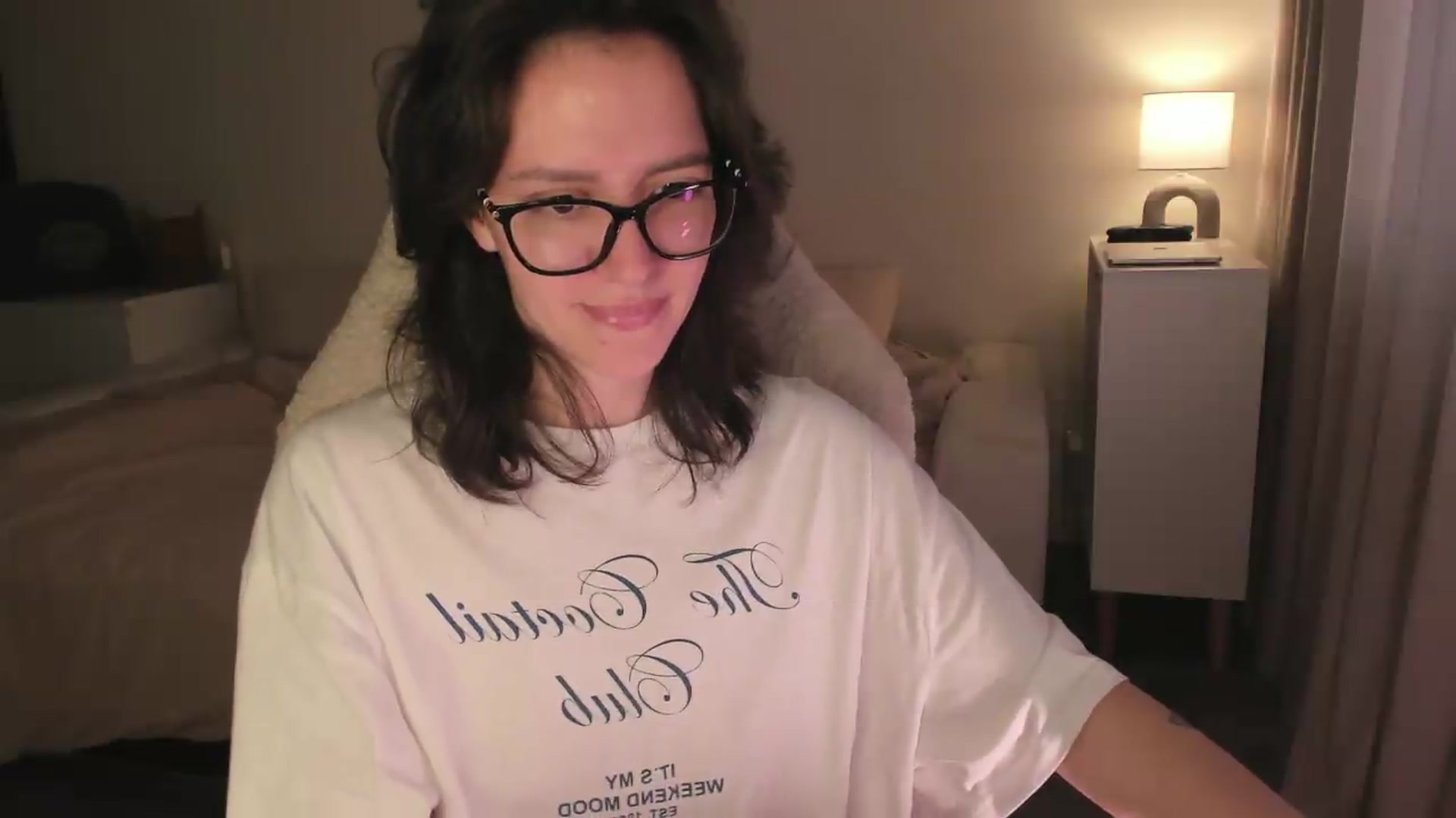 Gallery image thumbnail from Sofieee's myfreecams stream on, 08/26/2026, 06:04 image 16 of 20