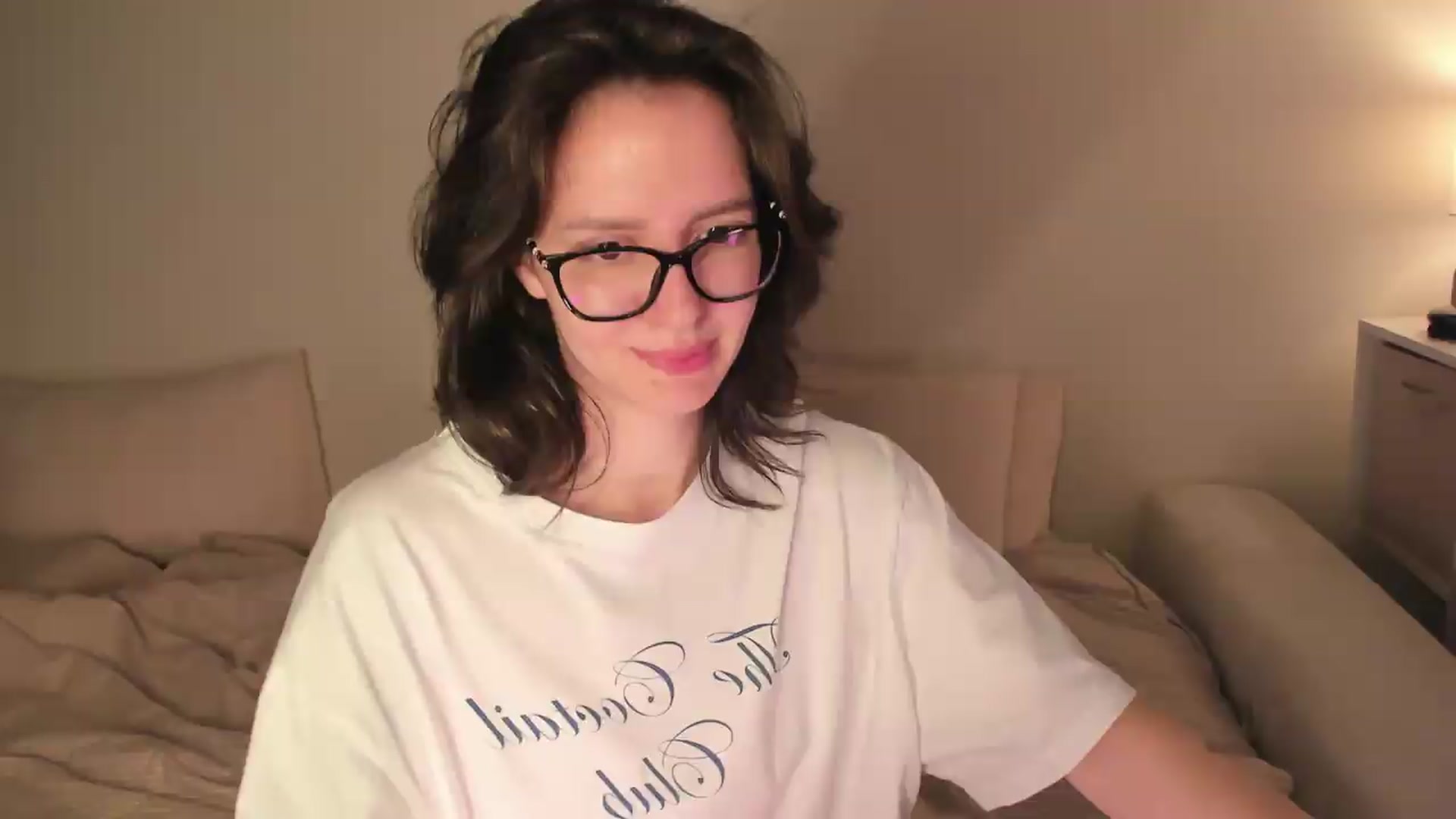 Gallery image thumbnail from Sofieee's myfreecams stream on, 08/26/2026, 06:36 image 5 of 20