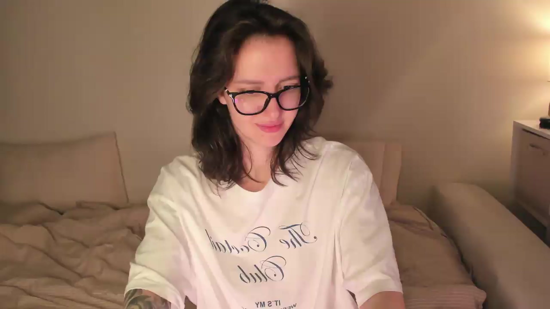 Gallery image thumbnail from Sofieee's myfreecams stream on, 08/26/2026, 06:36 image 8 of 20