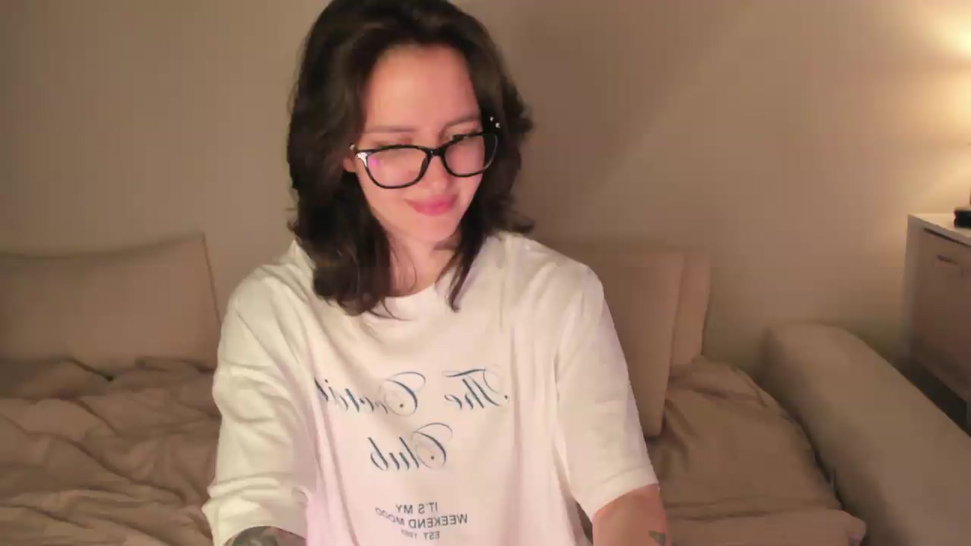 Gallery image thumbnail from Sofieee's myfreecams stream on, 08/26/2026, 06:36 image 13 of 20