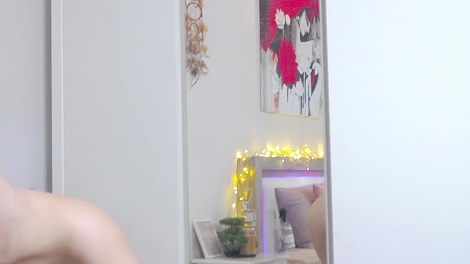 Gallery image thumbnail from Sofiewild's myfreecams stream on, 05/25/2023, 13:58 image 15 of 20