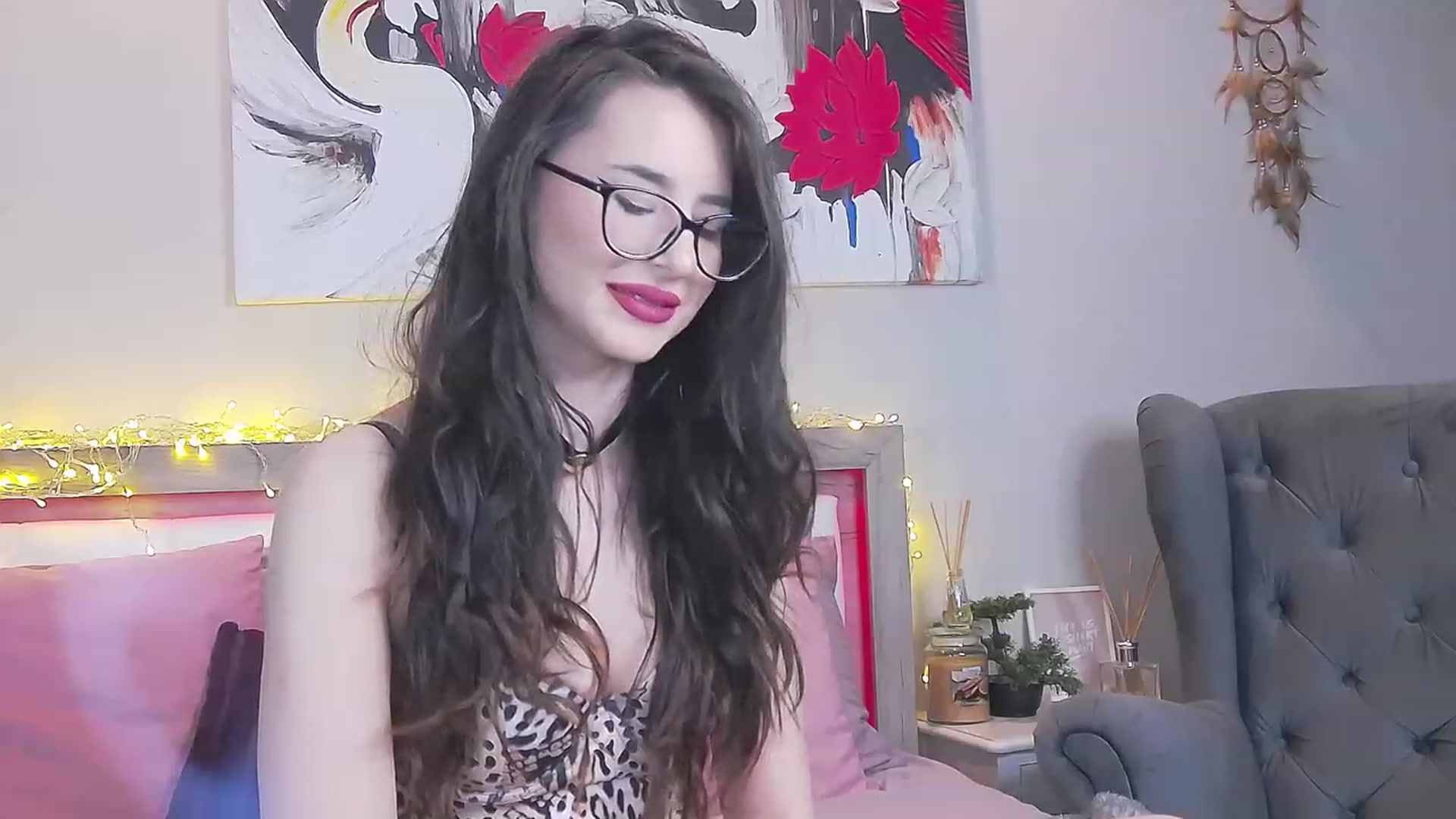 Gallery image thumbnail from Sofiewild's myfreecams stream on, 06/06/2023, 08:08 image 7 of 20