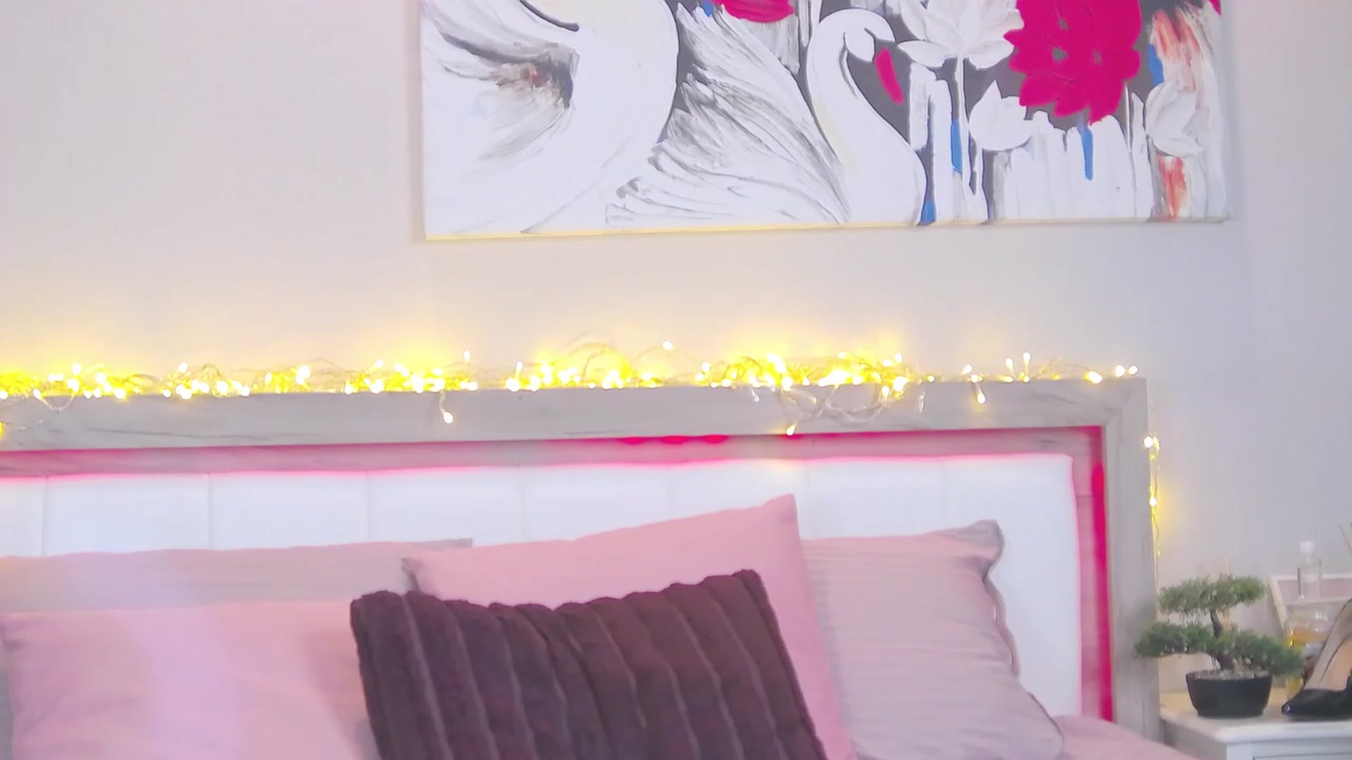 Gallery image thumbnail from Sofiewild's myfreecams stream on, 06/22/2023, 09:28 image 10 of 20