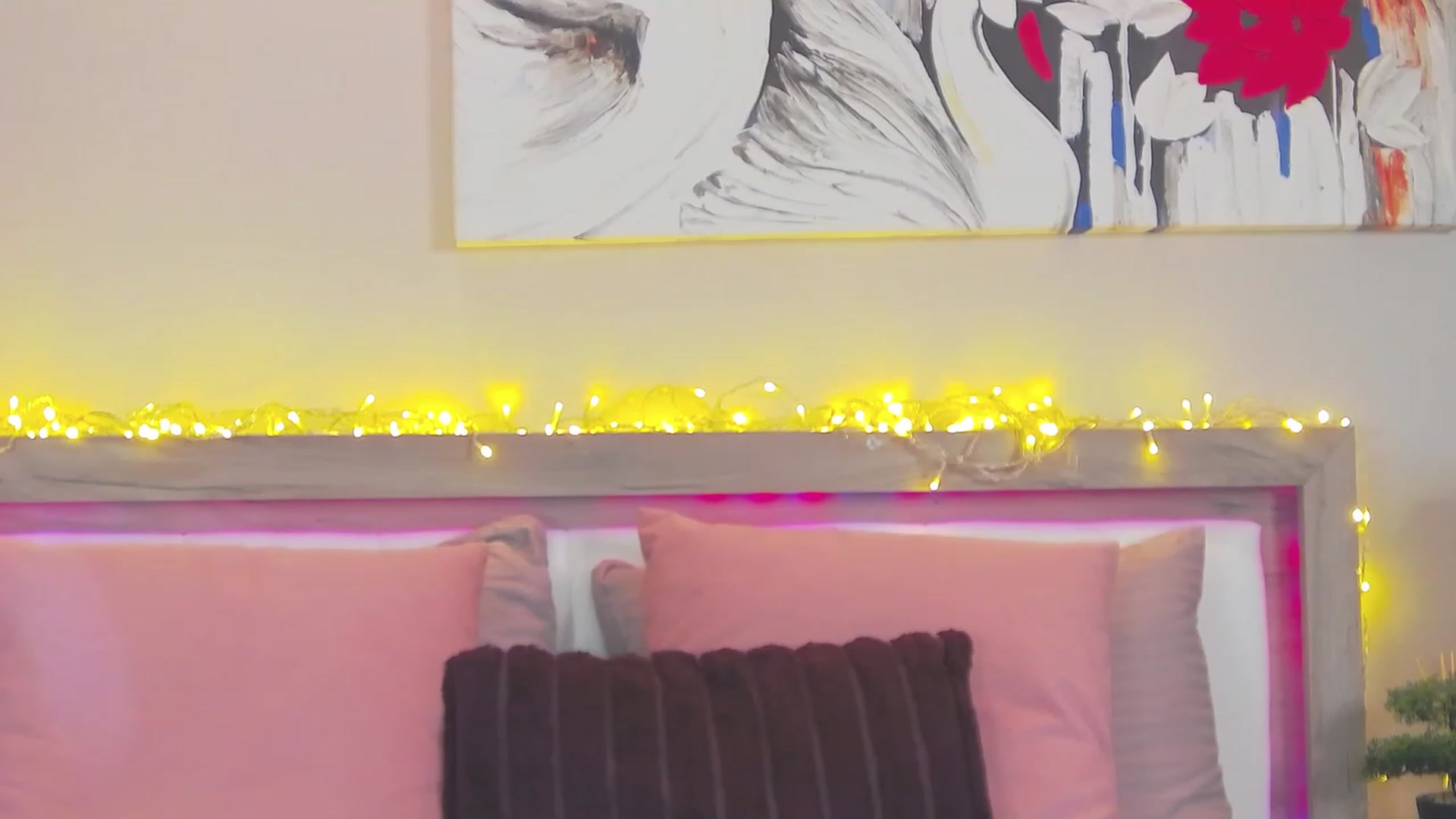 Gallery image thumbnail from Sofiewild's myfreecams stream on, 07/14/2023, 14:41 image 9 of 20
