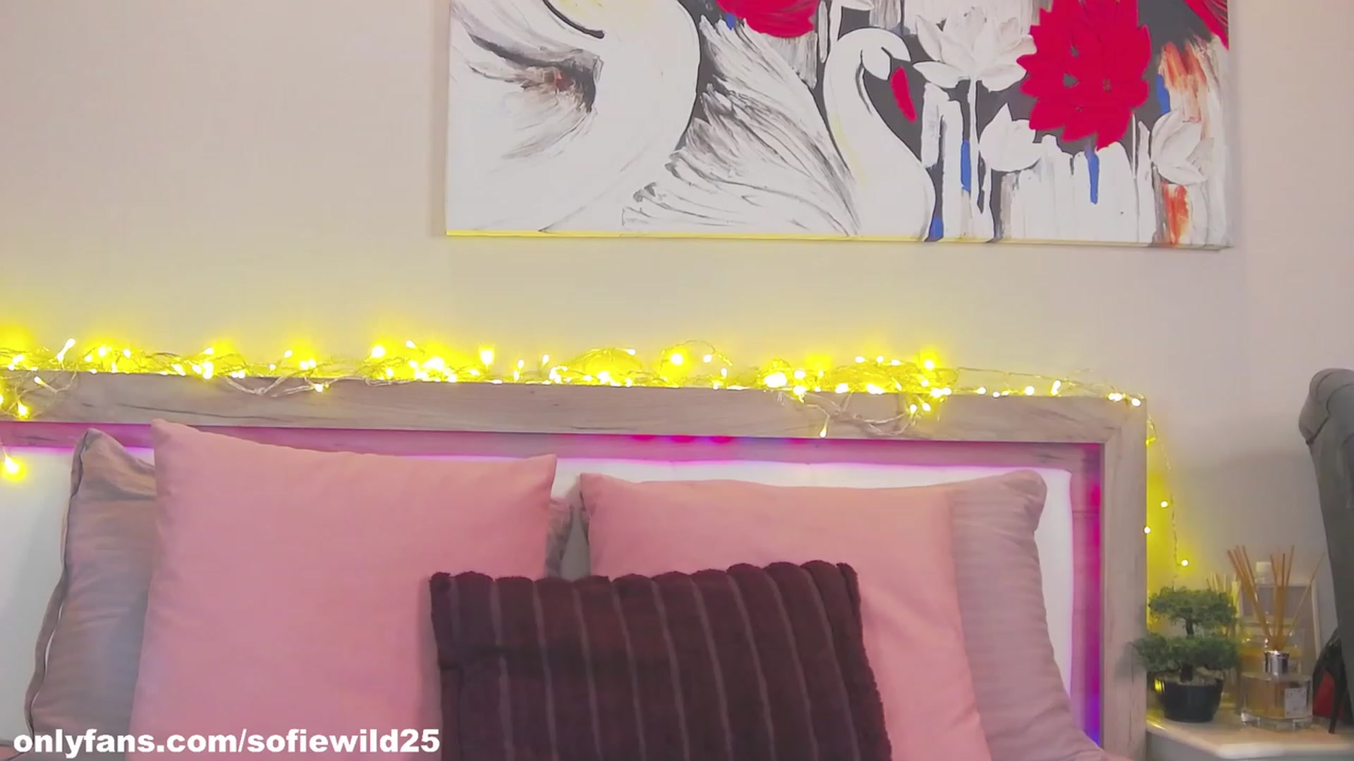 Gallery image thumbnail from Sofiewild's myfreecams stream on, 07/26/2023, 14:06 image 6 of 20