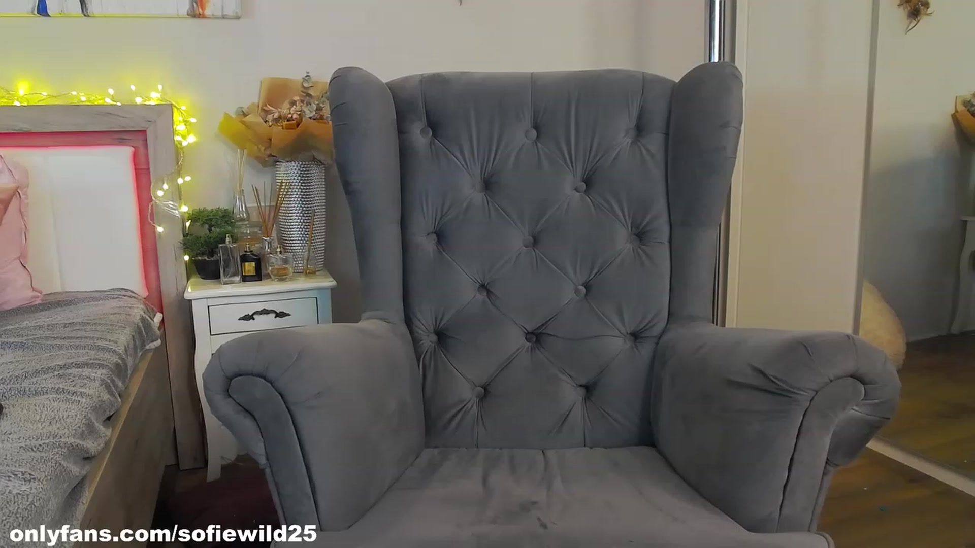 Gallery image thumbnail from Sofiewild's myfreecams stream on, 11/16/2023, 10:54 image 14 of 20