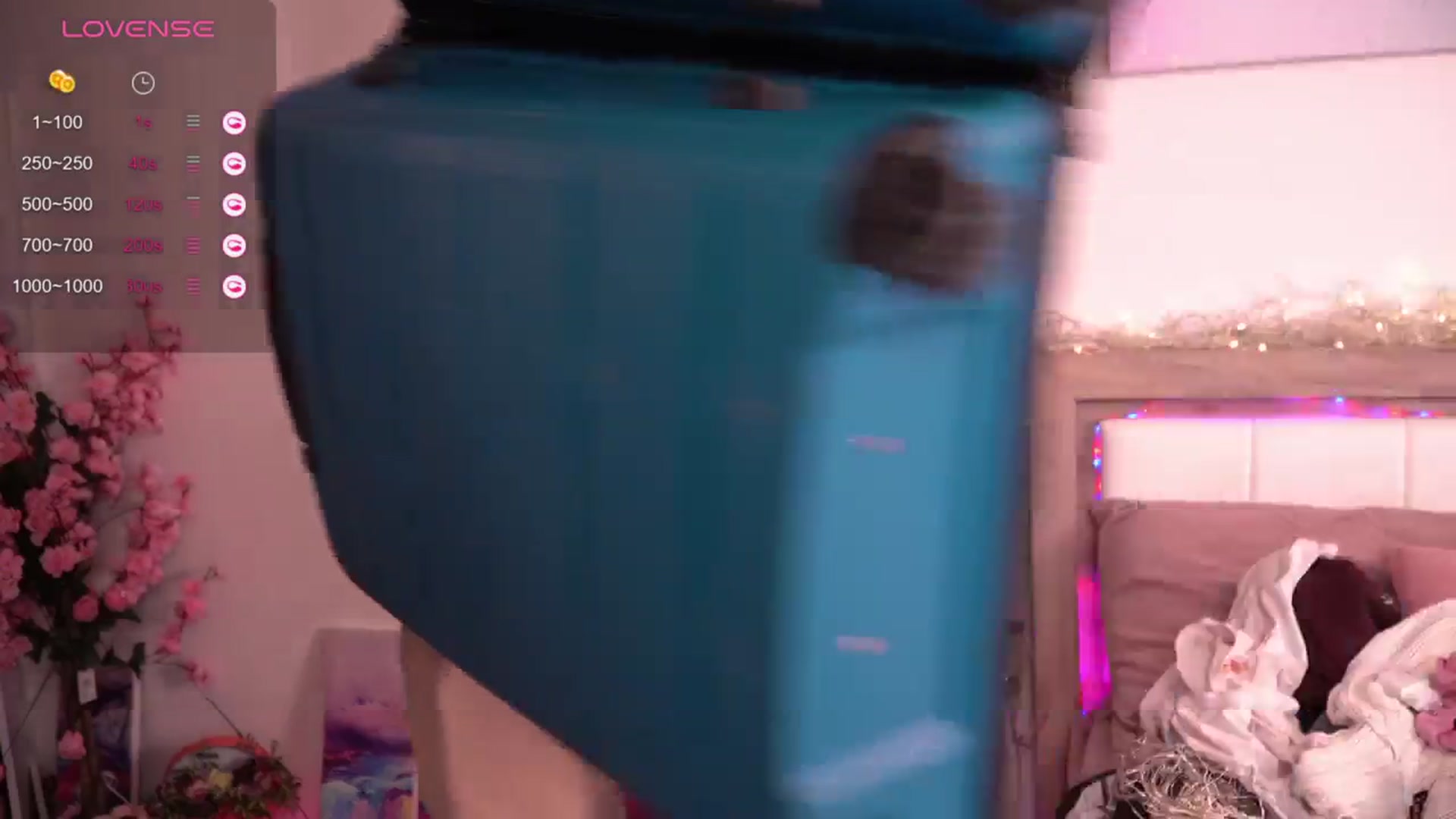 Gallery image thumbnail from Sofiewild's myfreecams stream on, 03/19/2024, 10:54 image 13 of 20