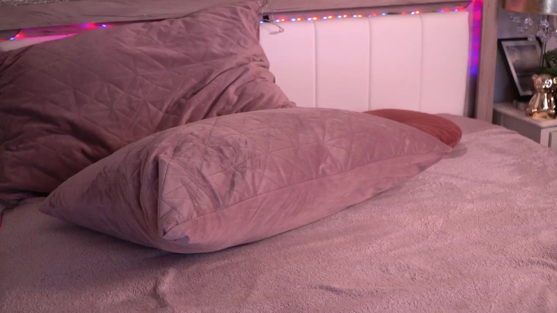Gallery image thumbnail from Sofiewild's myfreecams stream on, 04/24/2024, 13:15 image 15 of 20