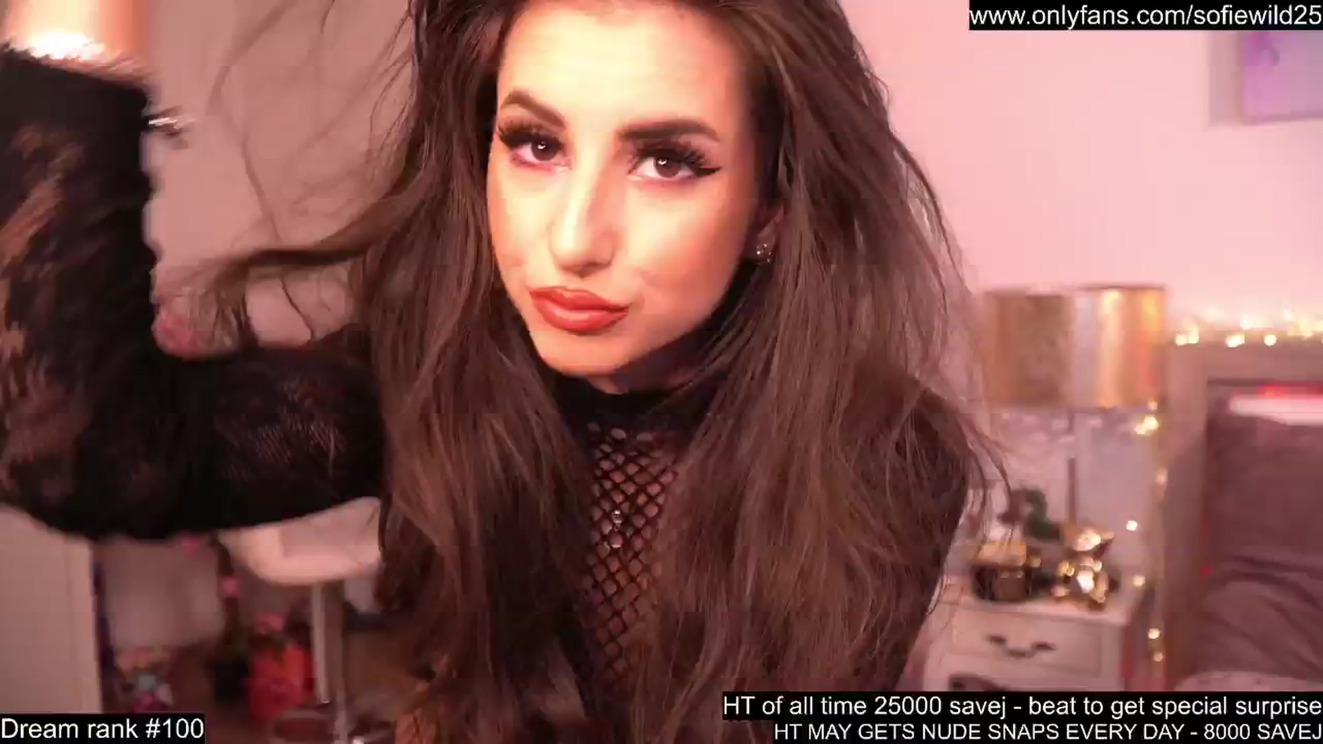 Gallery image thumbnail from Sofiewild's myfreecams stream on, 05/22/2024, 10:53 image 11 of 20