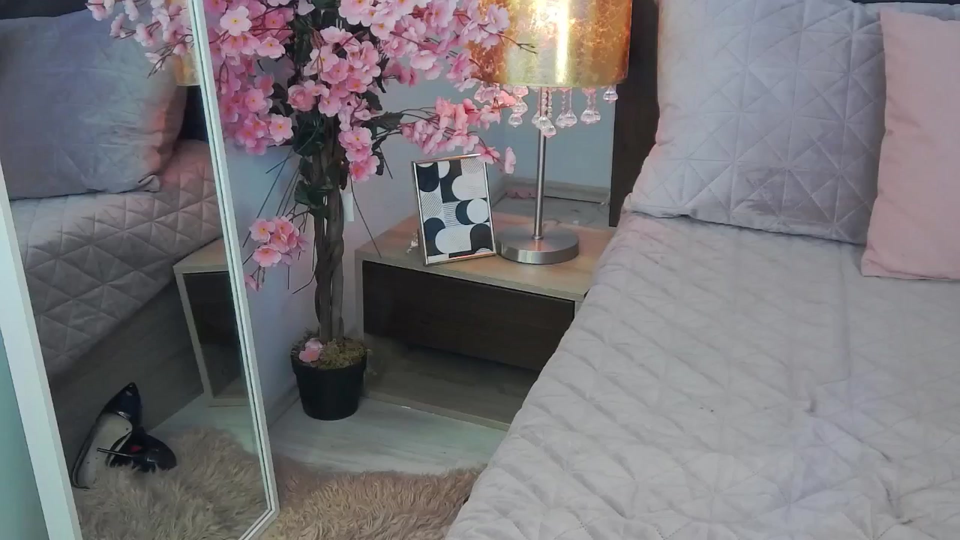 Gallery image thumbnail from Sofiewild's myfreecams stream on, 08/29/2024, 10:55 image 13 of 20