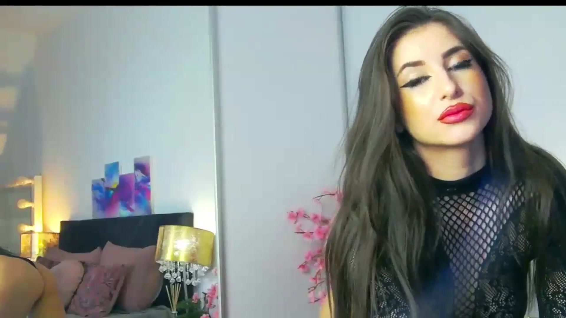 Gallery image thumbnail from Sofiewild's myfreecams stream on, 12/11/2024, 16:11 image 19 of 20