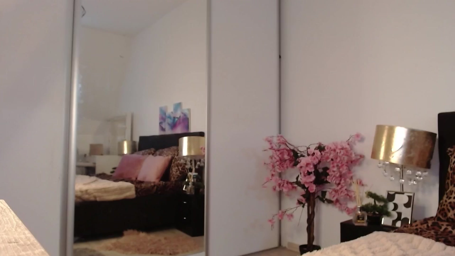 Gallery image thumbnail from Sofiewild's myfreecams stream on, 01/17/2025, 09:25 image 8 of 20