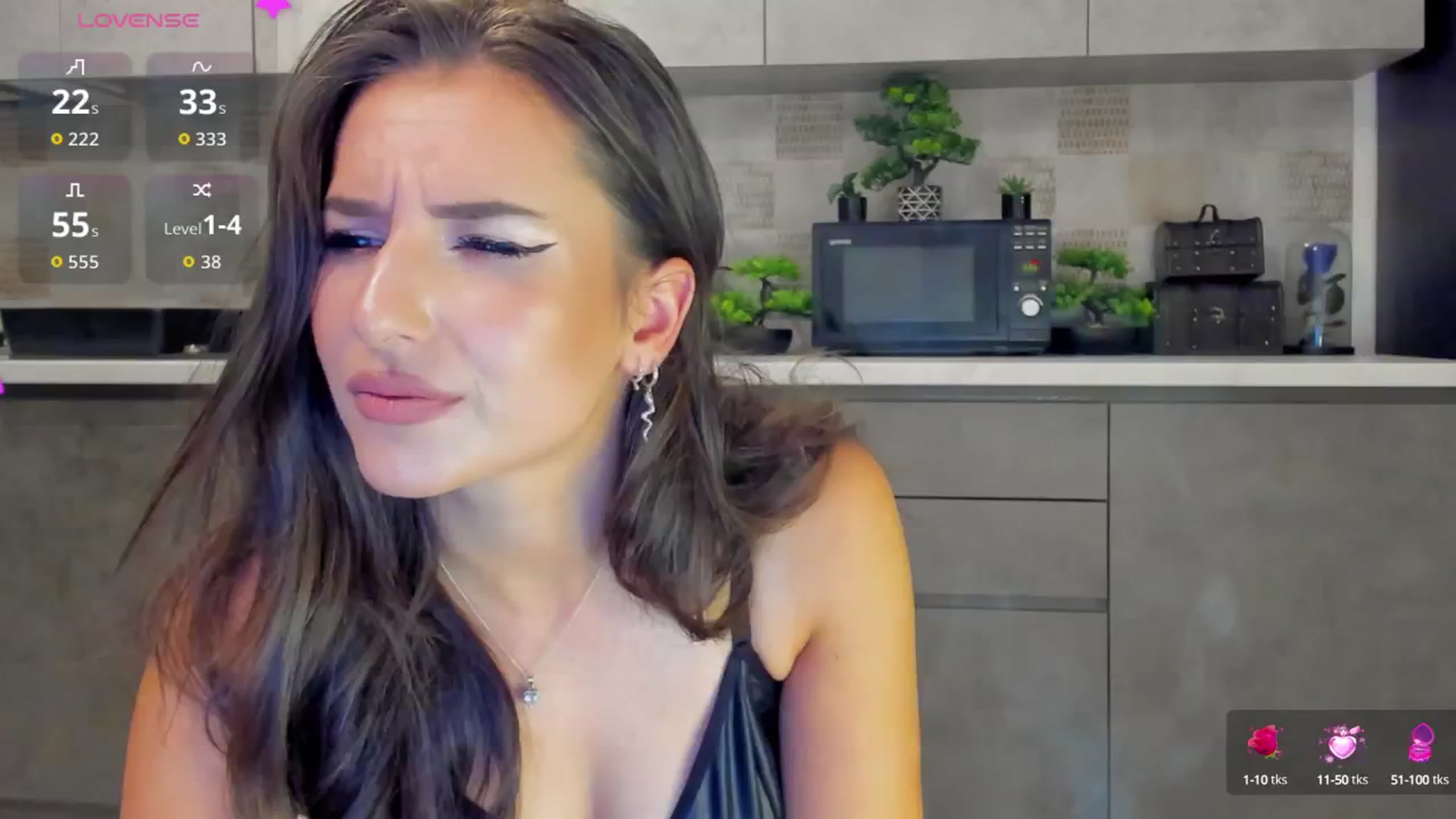 Gallery image thumbnail from Sofiewild's myfreecams stream on, 10/01/2025, 13:14 image 18 of 20