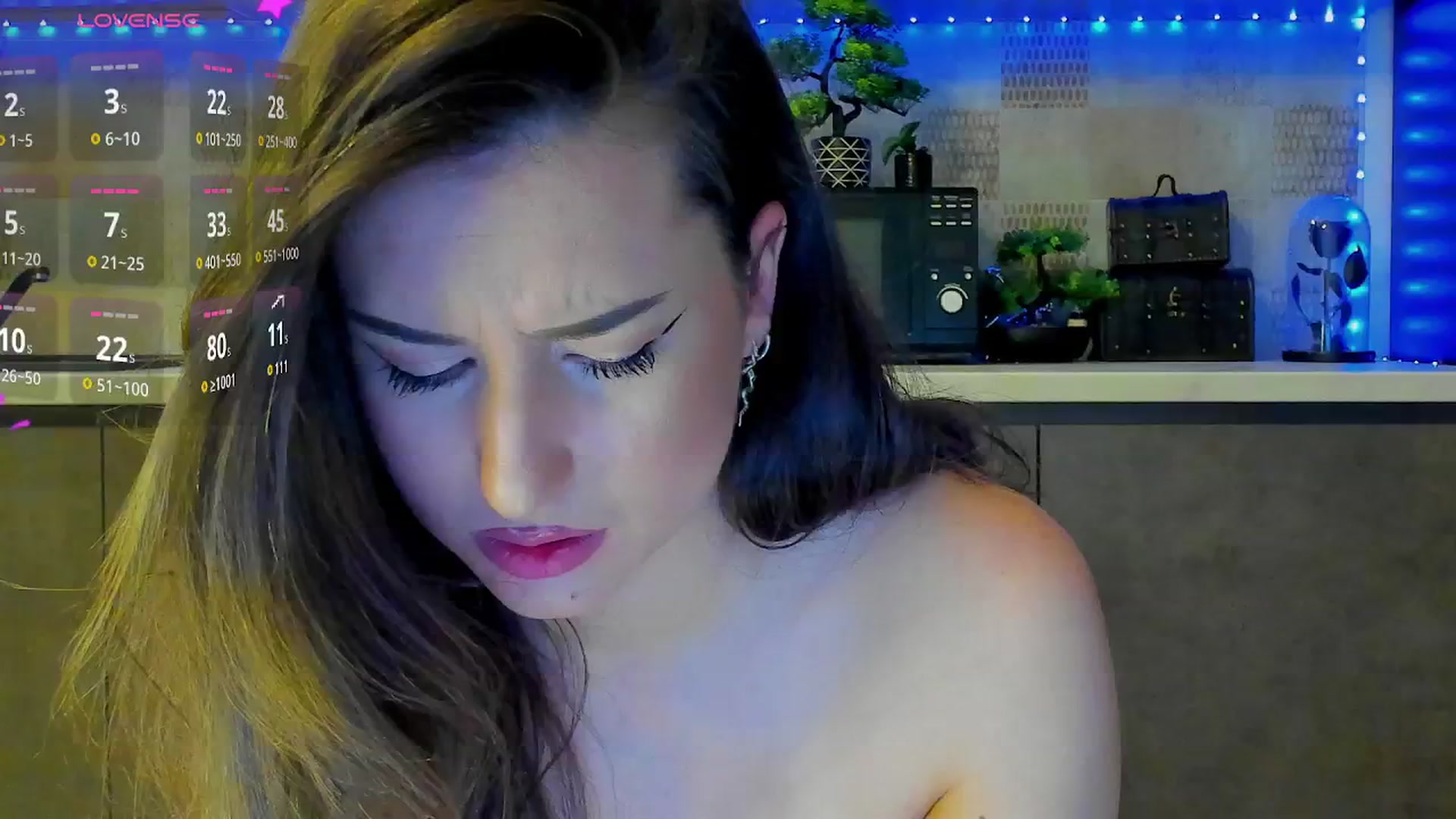 Gallery image thumbnail from Sofiewild's myfreecams stream on, 01/20/2026, 14:01 image 2 of 20