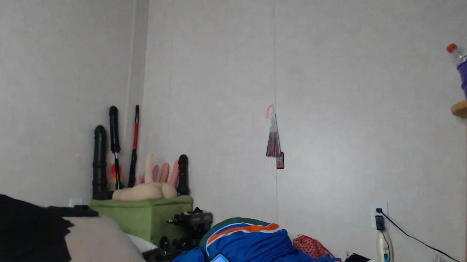 Gallery image thumbnail from Sofieyoungxxx's myfreecams stream on, 06/17/2023, 15:58 image 15 of 20