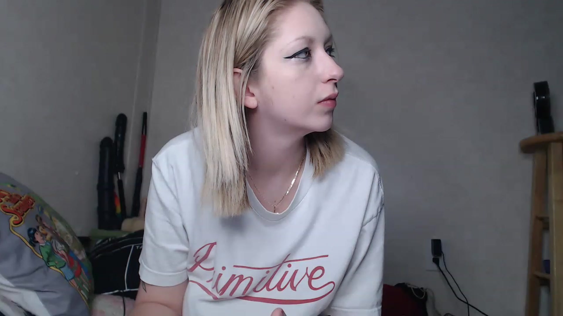 Gallery image thumbnail from Sofieyoungxxx's myfreecams stream on, 06/25/2023, 13:24 image 6 of 20
