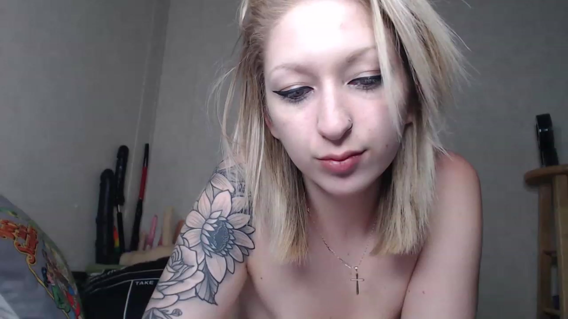 Gallery image thumbnail from Sofieyoungxxx's myfreecams stream on, 06/25/2023, 13:24 image 20 of 20