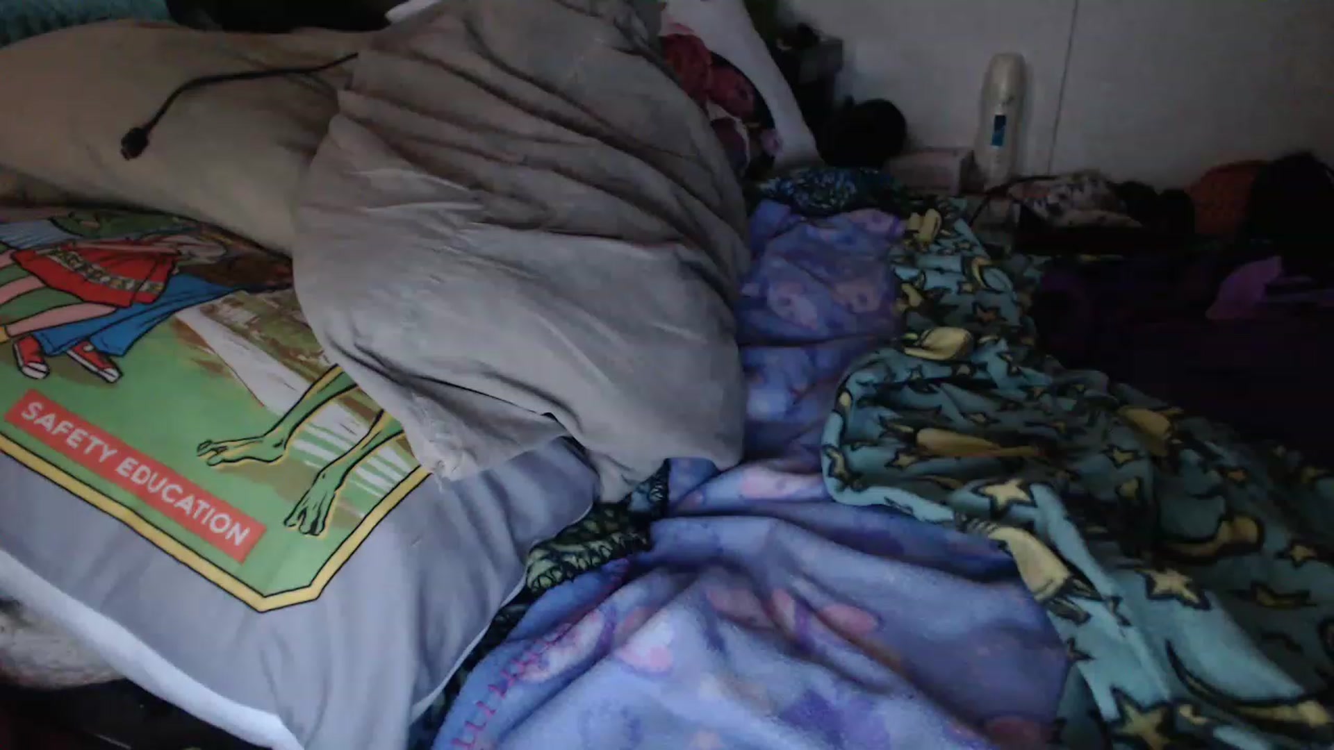 Gallery image thumbnail from Sofieyoungxxx's myfreecams stream on, 06/27/2023, 14:01 image 20 of 20