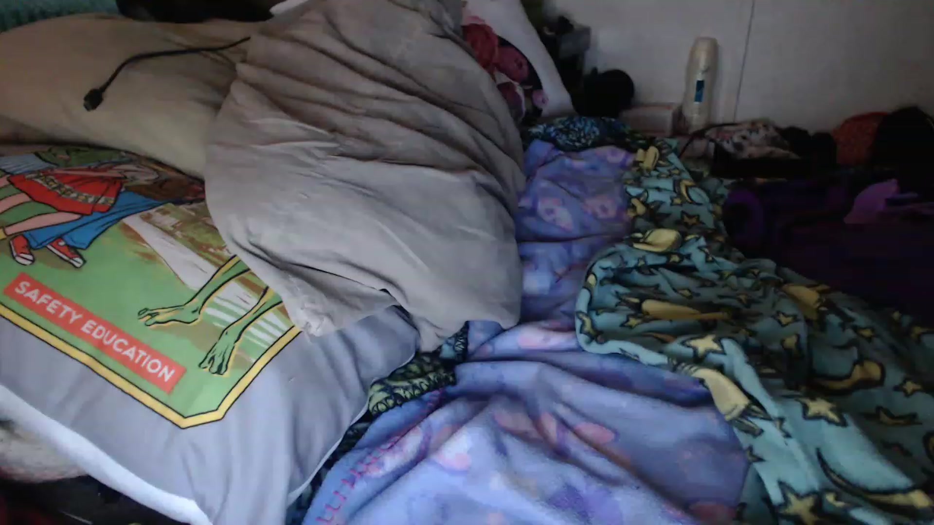 Gallery image thumbnail from Sofieyoungxxx's myfreecams stream on, 06/27/2023, 14:01 image 14 of 20