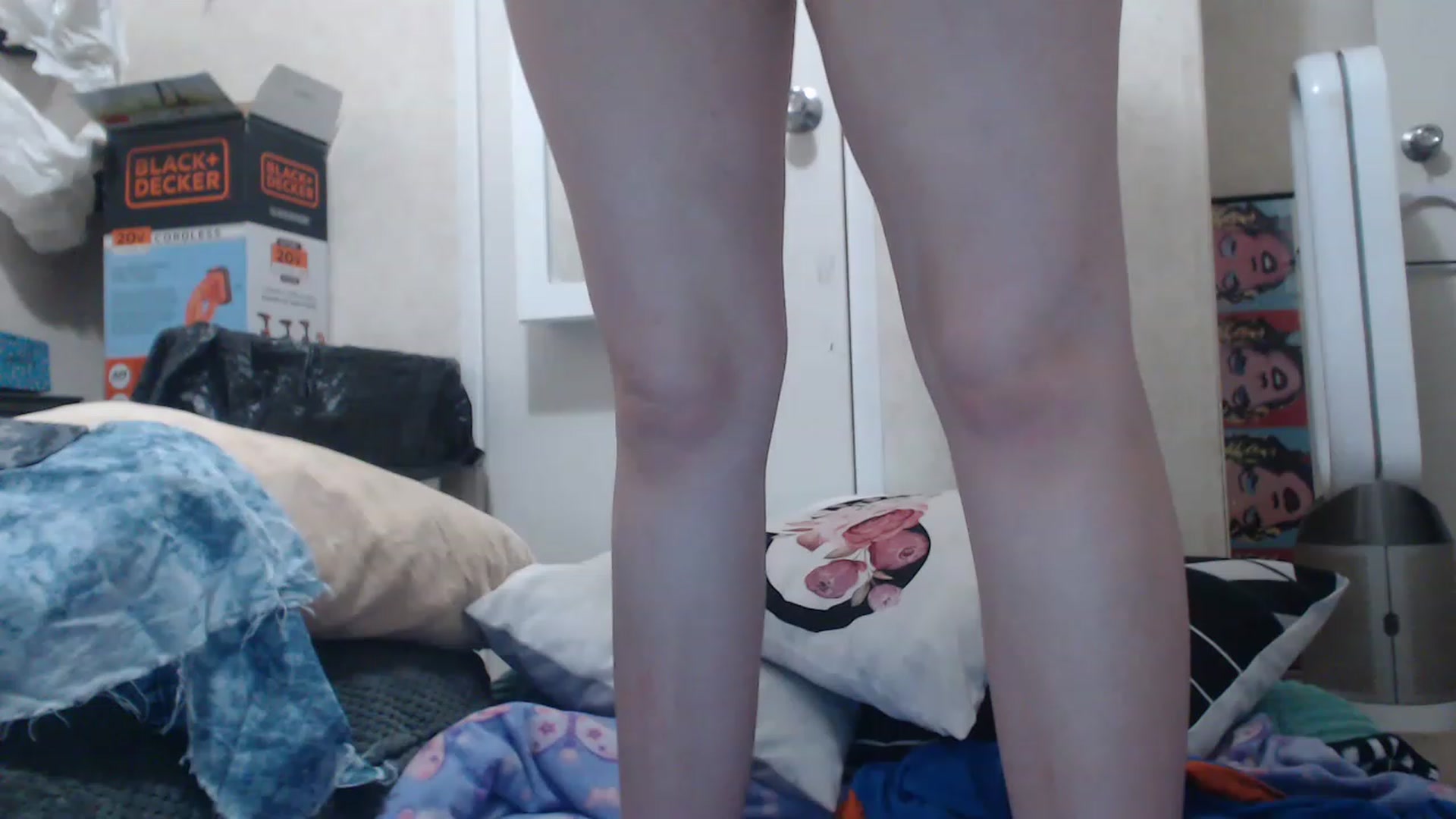 Gallery image thumbnail from Sofieyoungxxx's myfreecams stream on, 07/03/2023, 12:25 image 12 of 20