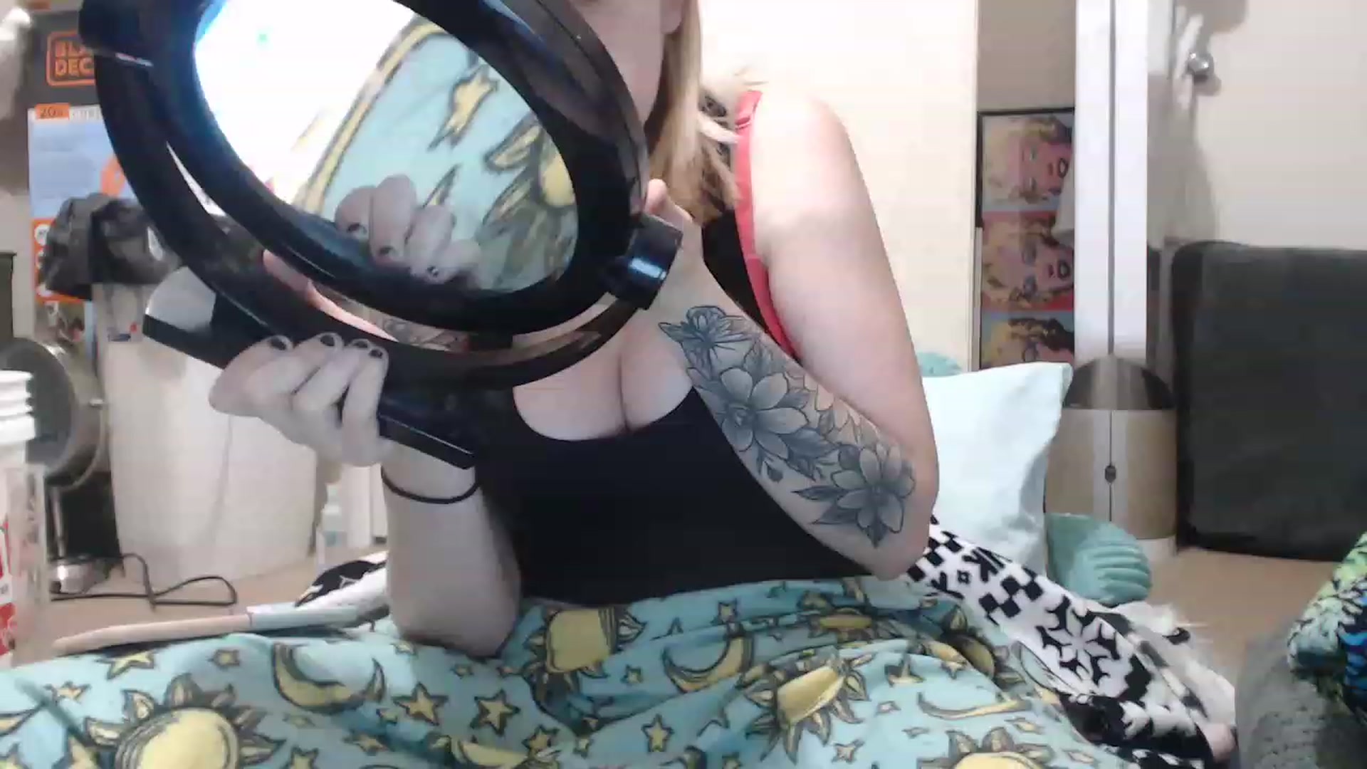 Gallery image thumbnail from Sofieyoungxxx's myfreecams stream on, 07/18/2023, 11:47 image 3 of 20