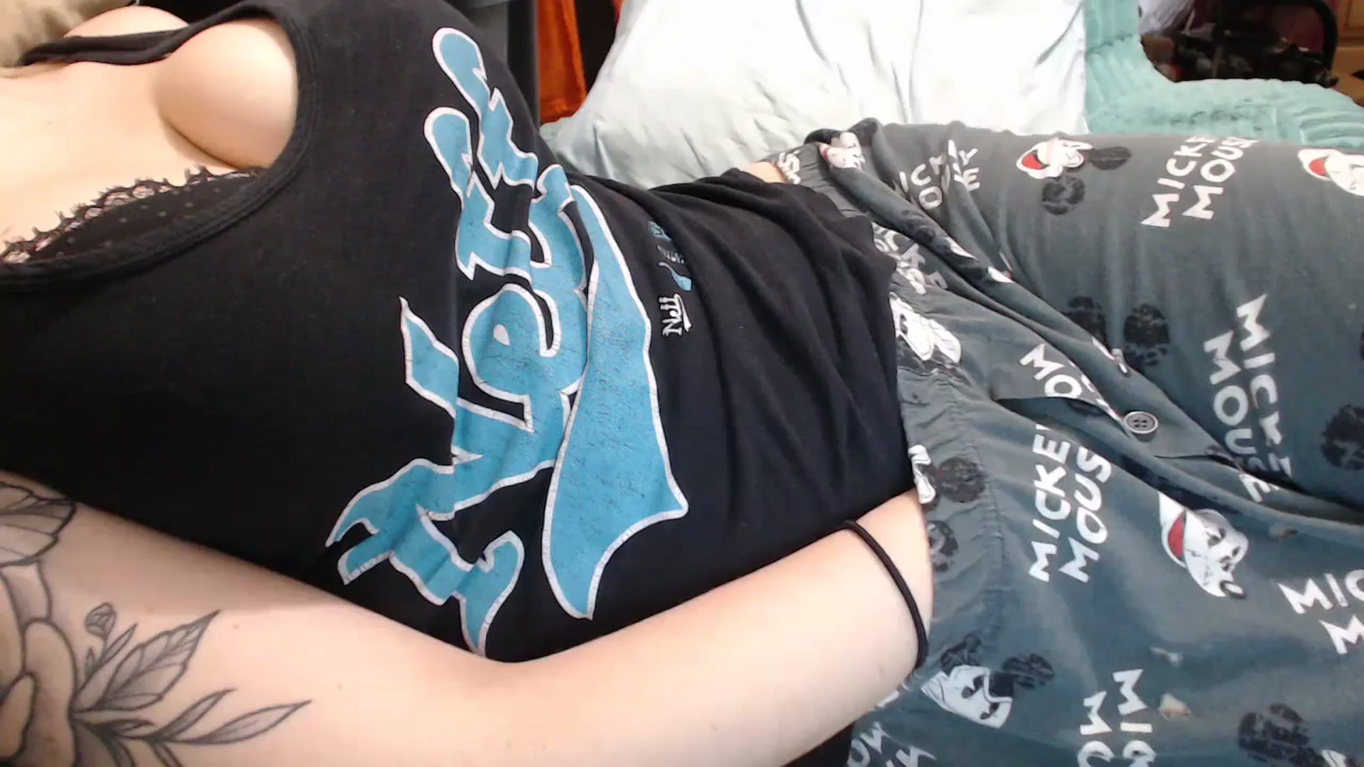 Gallery image thumbnail from Sofieyoungxxx's myfreecams stream on, 07/20/2023, 13:24 image 15 of 20