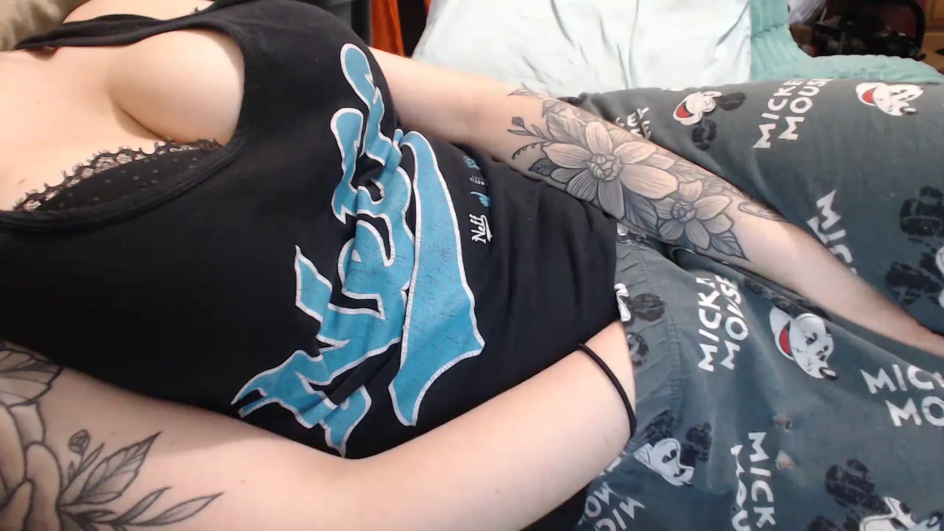 Gallery image thumbnail from Sofieyoungxxx's myfreecams stream on, 07/20/2023, 13:24 image 16 of 20