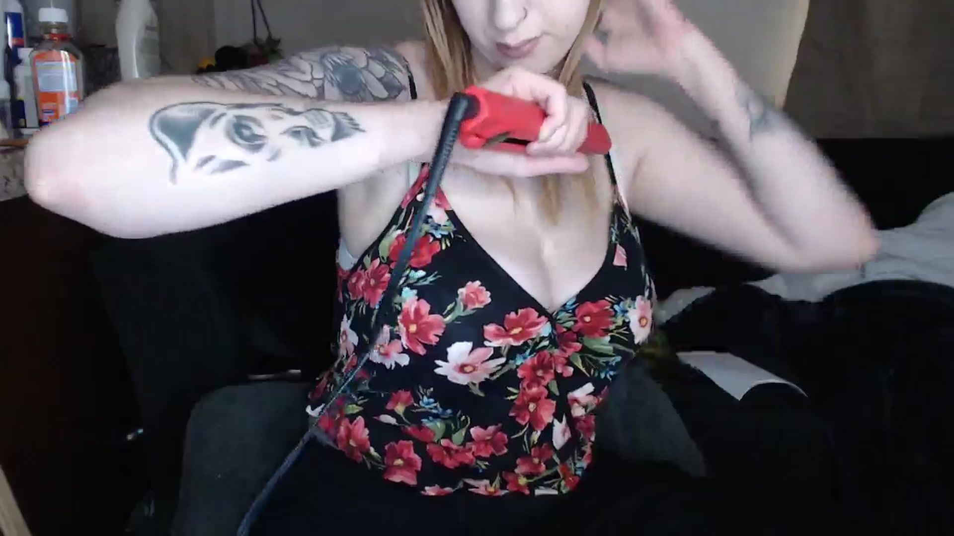 Gallery image thumbnail from Sofieyoungxxx's myfreecams stream on, 05/03/2024, 11:47 image 3 of 20
