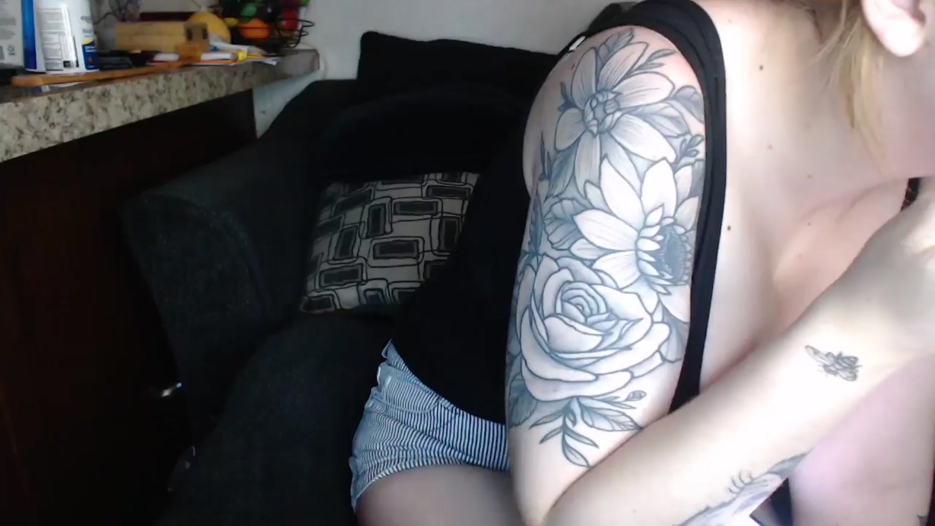 Gallery image thumbnail from Sofieyoungxxx's myfreecams stream on, 05/07/2024, 12:04 image 5 of 20