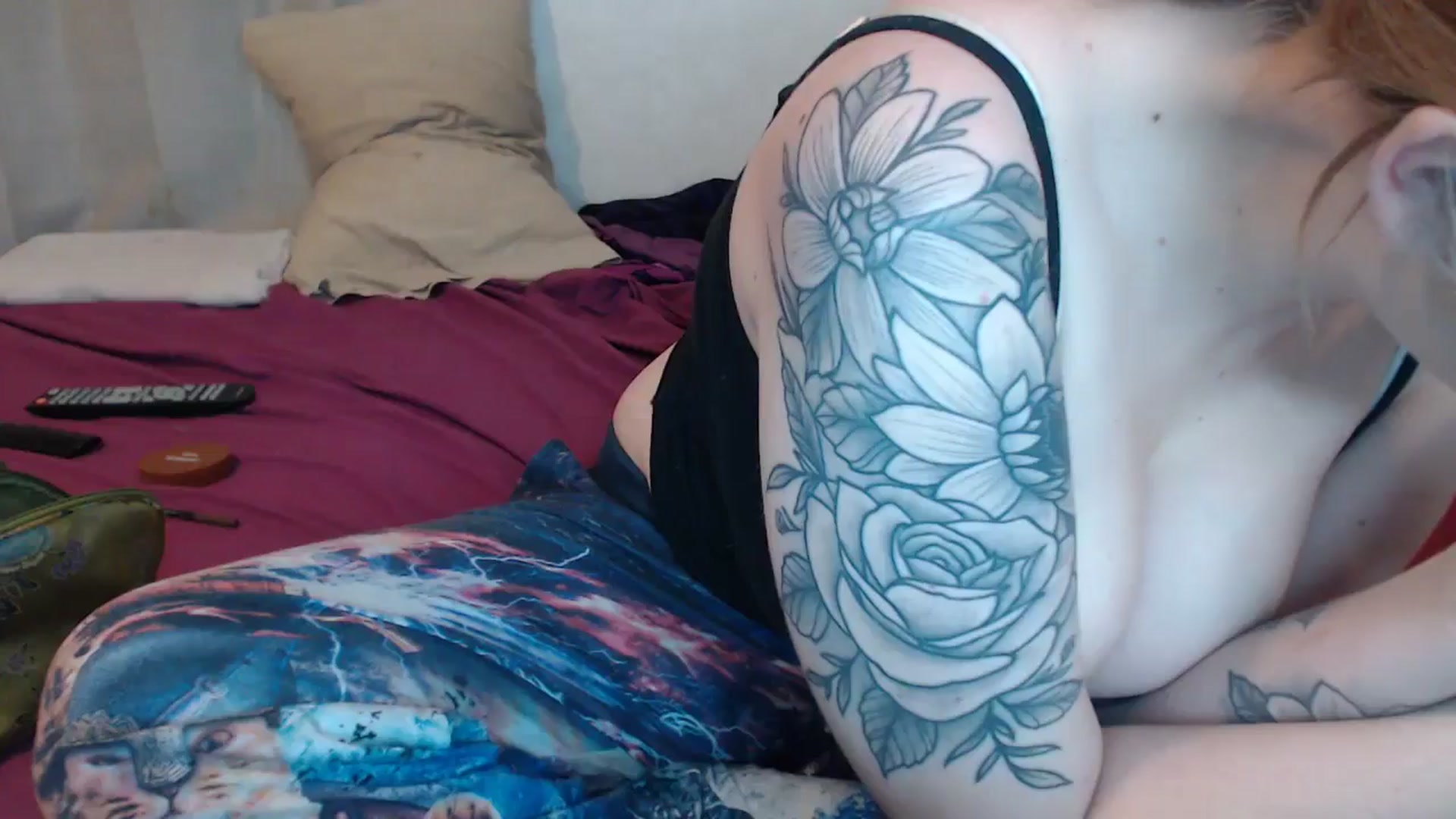 Gallery image thumbnail from Sofieyoungxxx's myfreecams stream on, 05/10/2024, 12:20 image 4 of 20