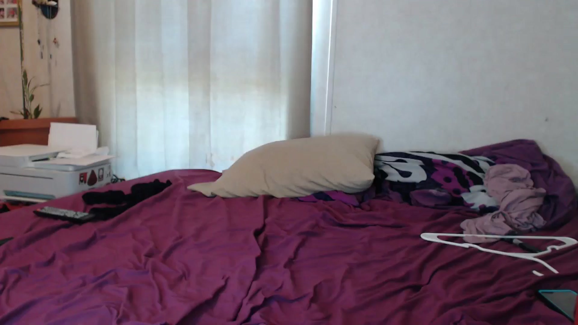 Gallery image thumbnail from Sofieyoungxxx's myfreecams stream on, 05/11/2024, 15:30 image 15 of 20
