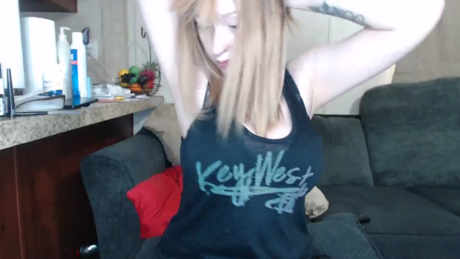 Gallery image thumbnail from Sofieyoungxxx's myfreecams stream on, 05/14/2024, 13:09 image 20 of 20