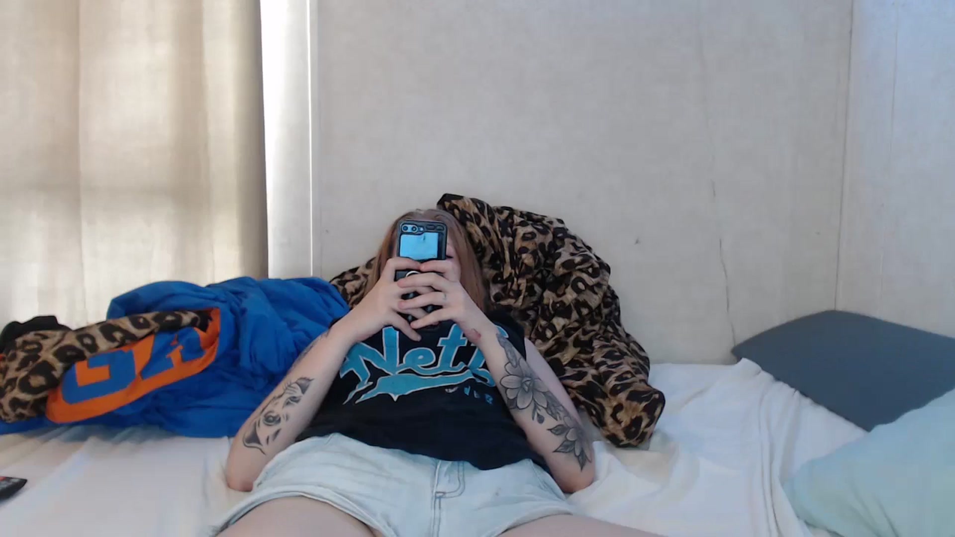 Gallery image thumbnail from Sofieyoungxxx's myfreecams stream on, 05/14/2024, 17:19 image 20 of 20