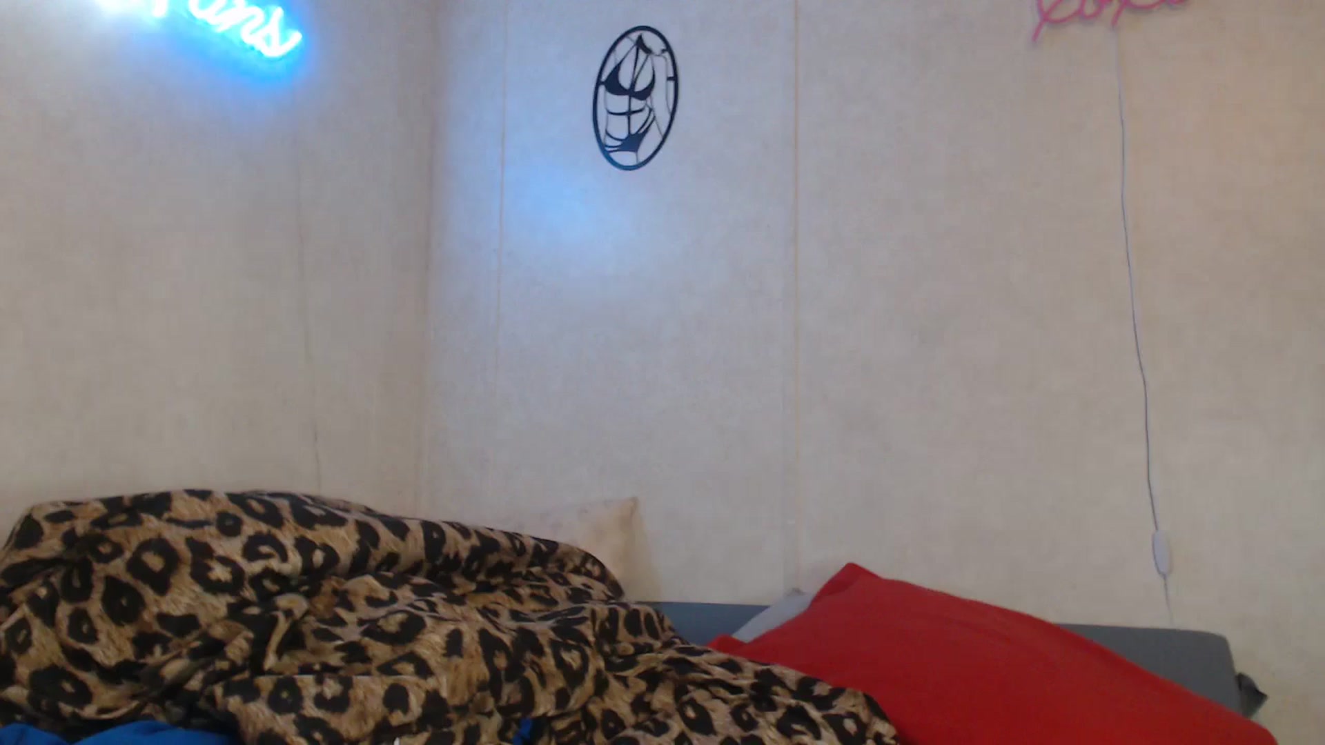 Gallery image thumbnail from Sofieyoungxxx's myfreecams stream on, 06/18/2024, 09:47 image 19 of 20