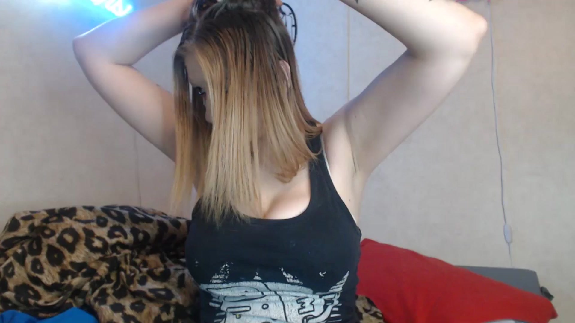 Gallery image thumbnail from Sofieyoungxxx's myfreecams stream on, 06/18/2024, 09:47 image 10 of 20