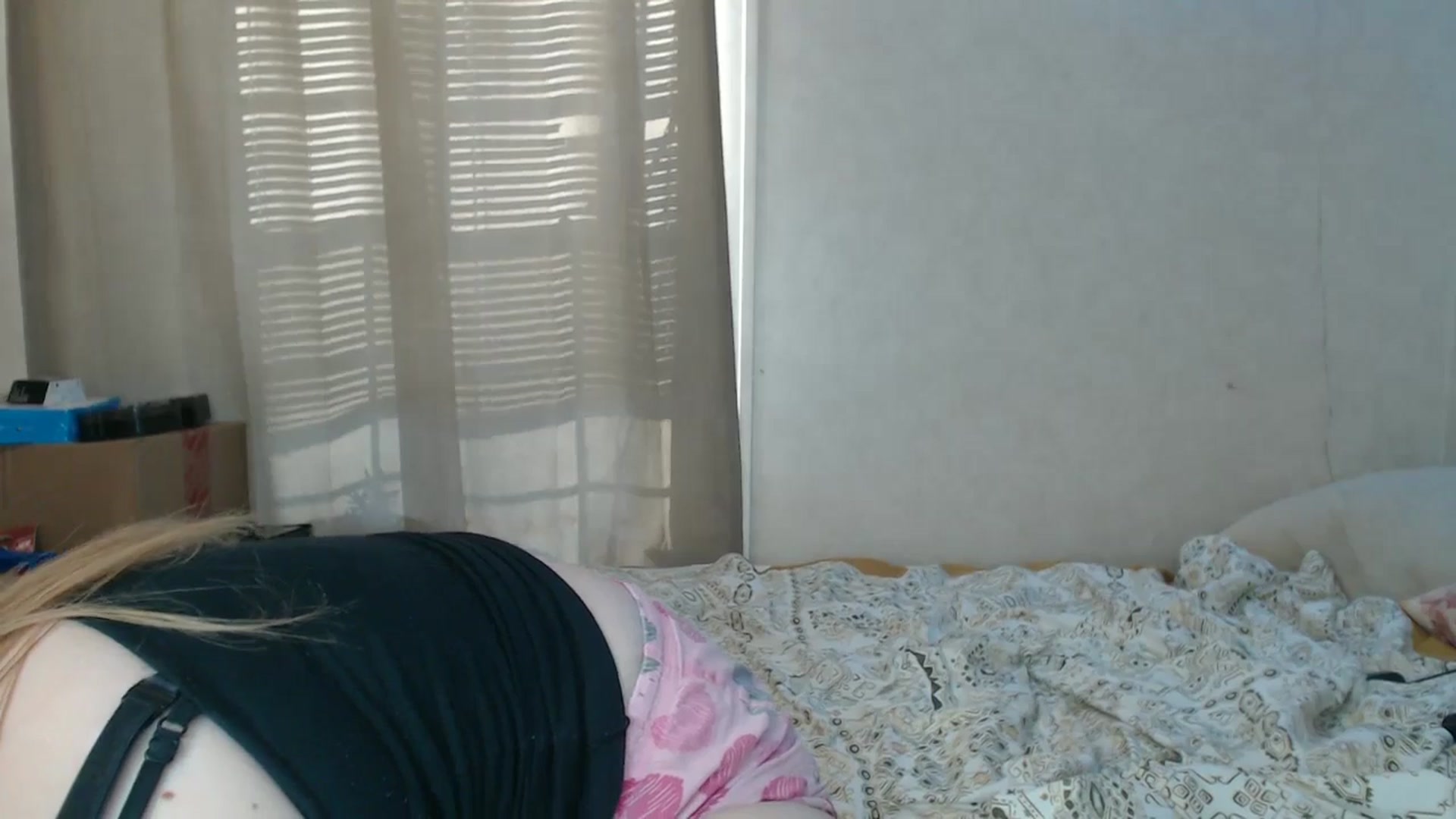 Gallery image thumbnail from Sofieyoungxxx's myfreecams stream on, 11/24/2024, 13:35 image 15 of 20