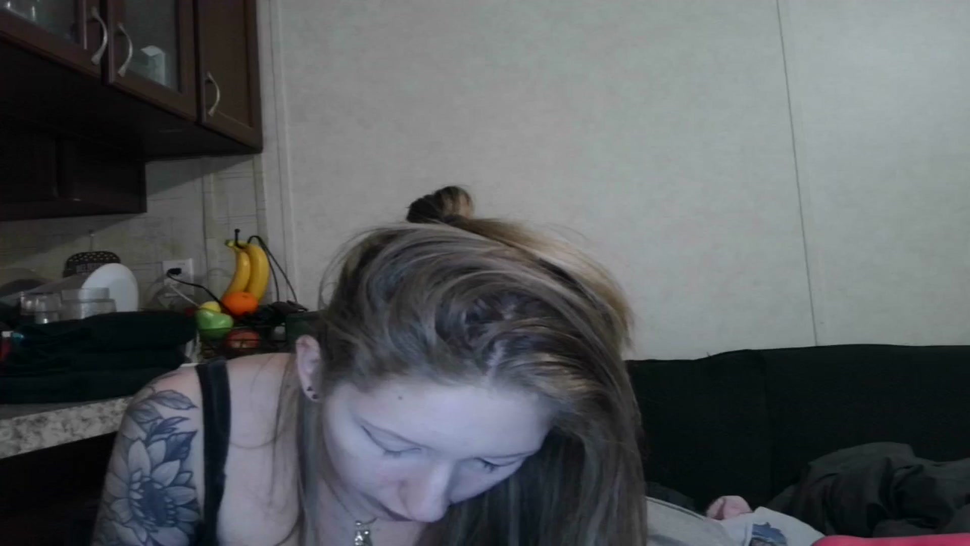 Gallery image thumbnail from Sofieyoungxxx's myfreecams stream on, 05/24/2025, 09:47 image 17 of 20