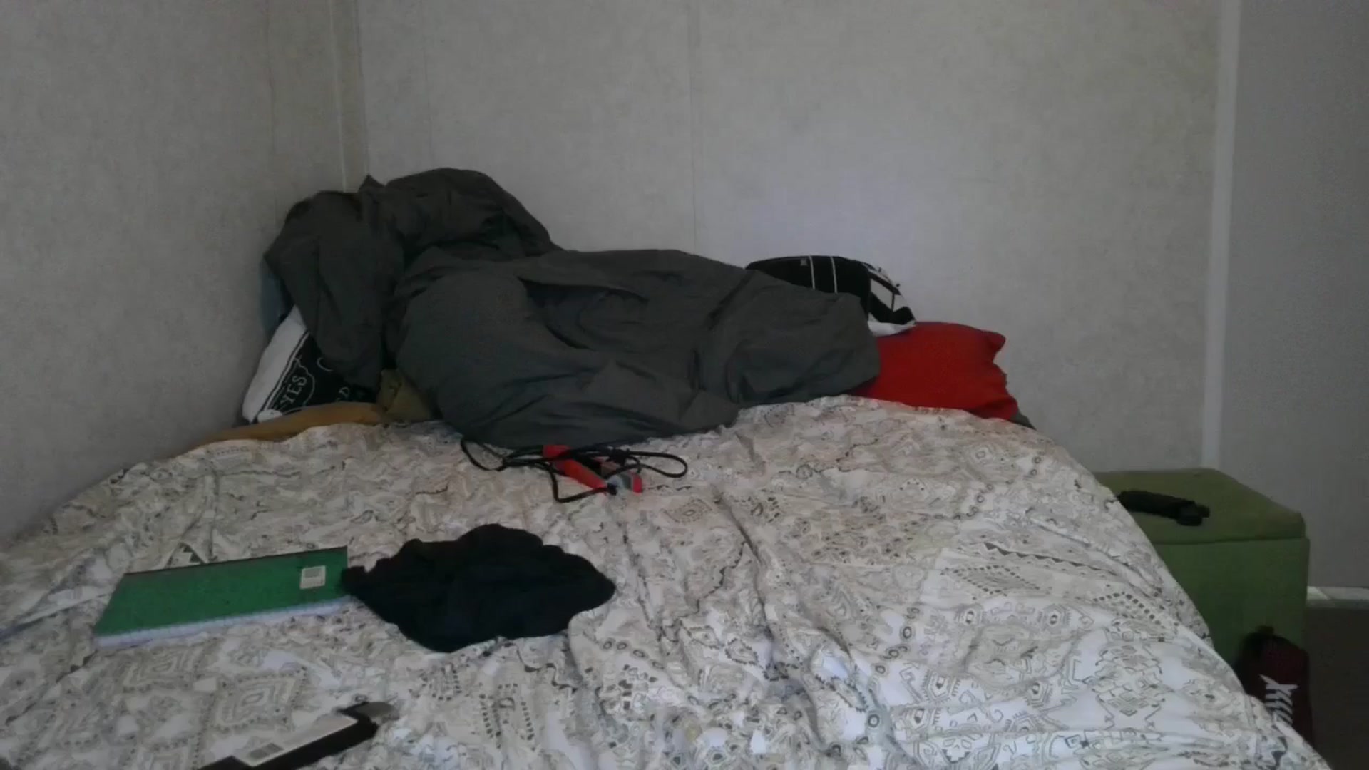 Gallery image thumbnail from Sofieyoungxxx's myfreecams stream on, 05/28/2025, 12:49 image 13 of 20