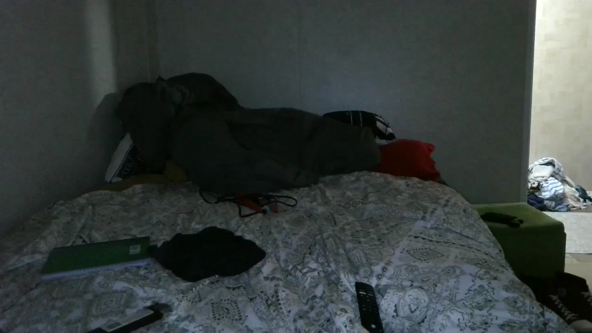 Gallery image thumbnail from Sofieyoungxxx's myfreecams stream on, 05/28/2025, 12:49 image 18 of 20