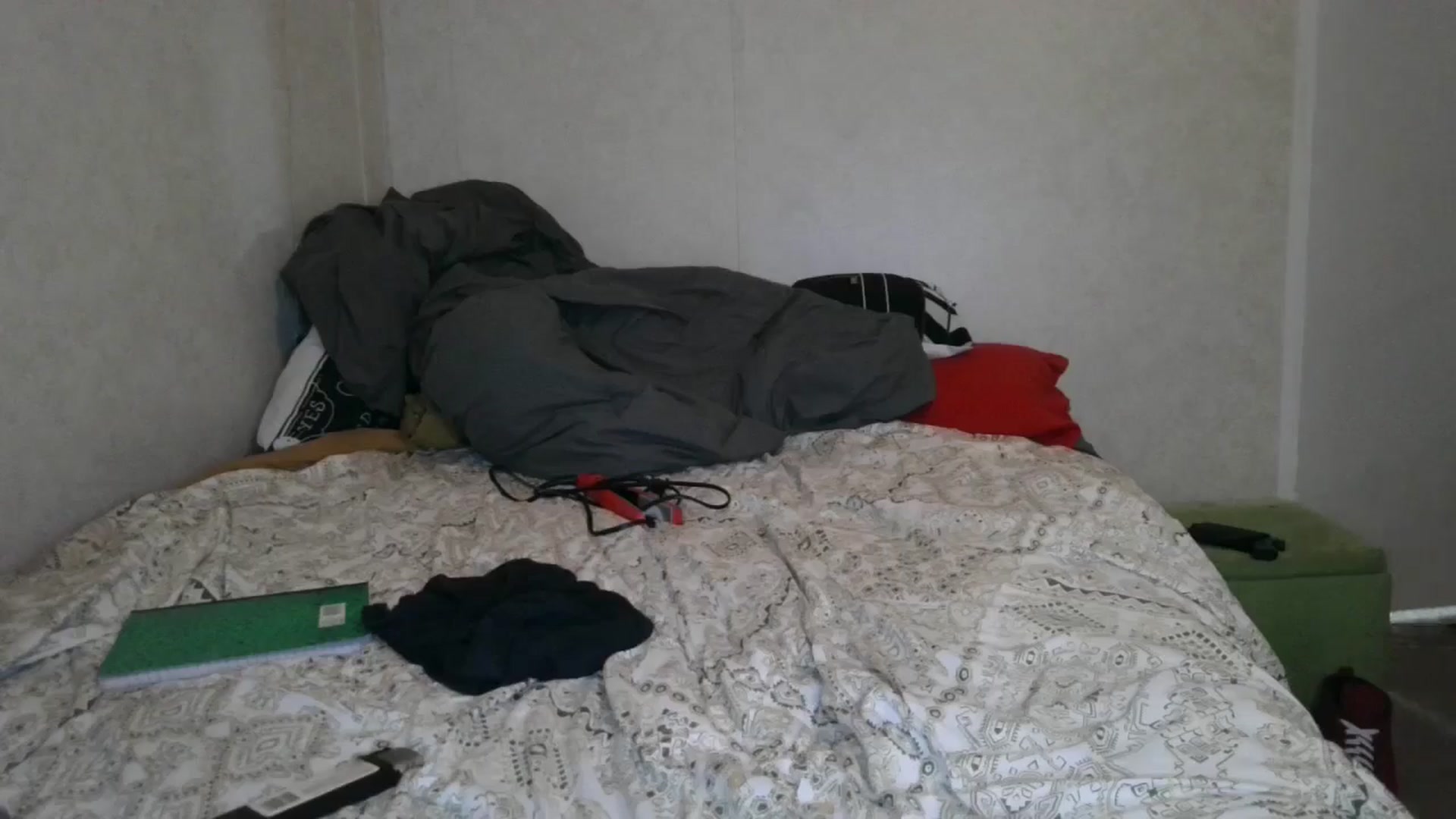 Gallery image thumbnail from Sofieyoungxxx's myfreecams stream on, 05/28/2025, 12:49 image 8 of 20