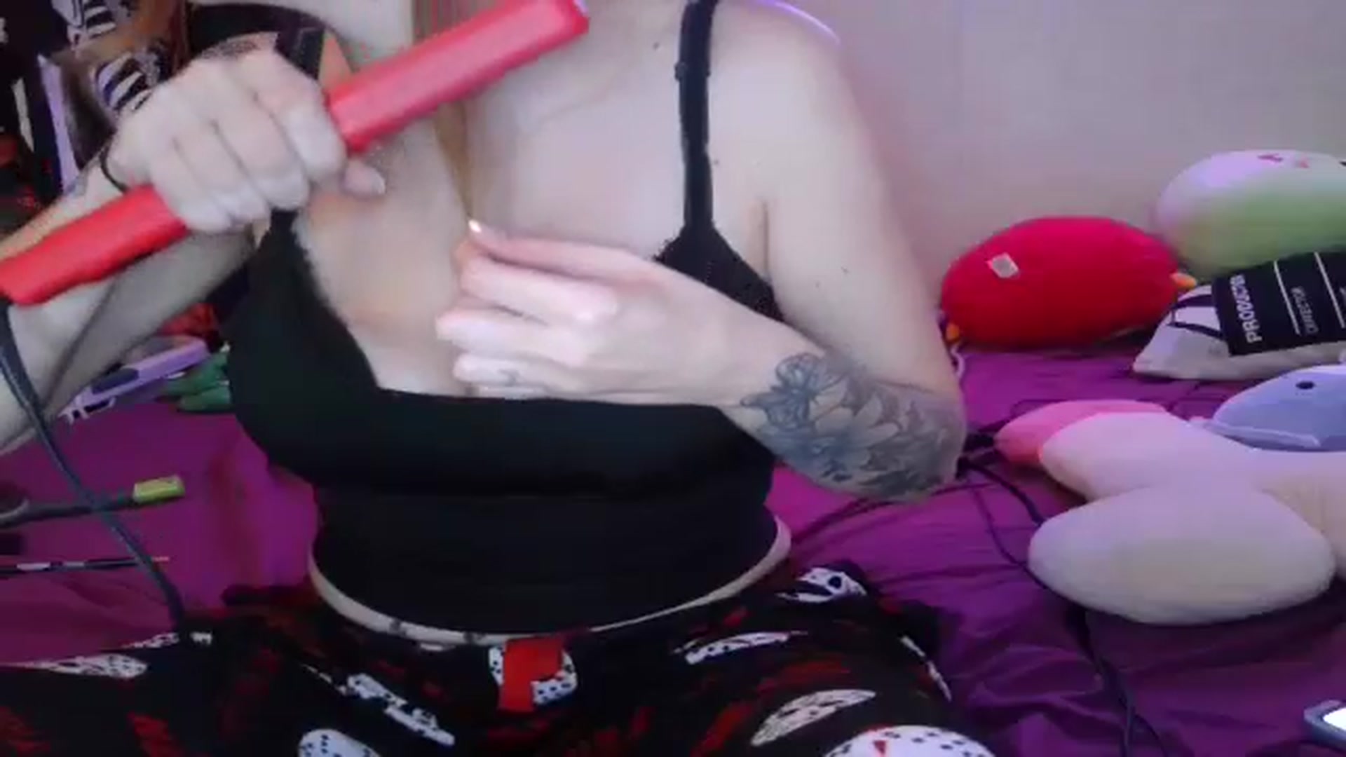 Gallery image thumbnail from Sofieyoungxxx's myfreecams stream on, 11/12/2025, 12:52 image 11 of 20