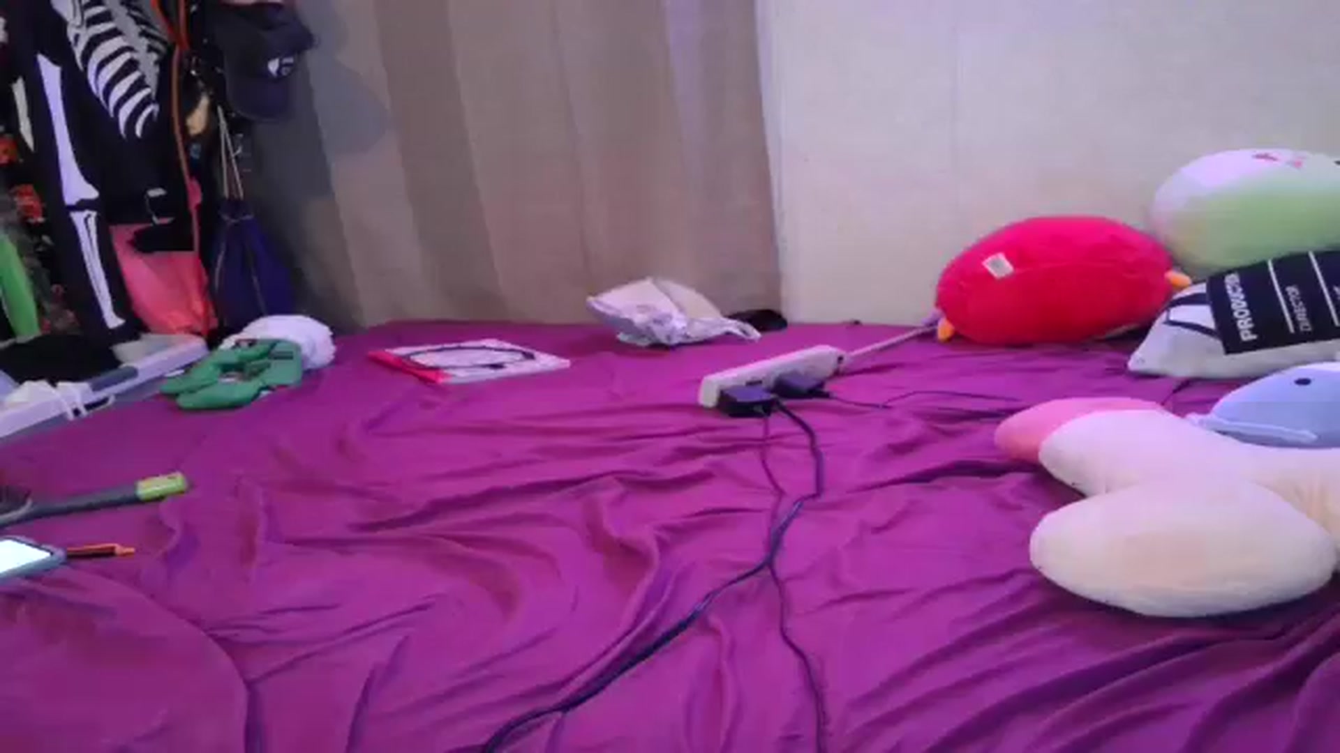 Gallery image thumbnail from Sofieyoungxxx's myfreecams stream on, 11/12/2025, 12:52 image 8 of 20