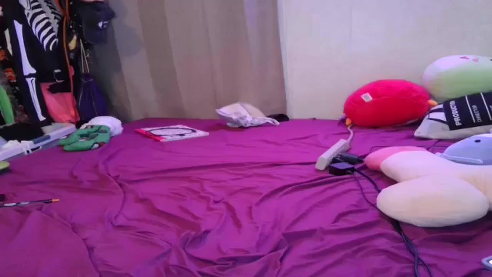 Gallery image thumbnail from Sofieyoungxxx's myfreecams stream on, 11/12/2025, 12:52 image 15 of 20