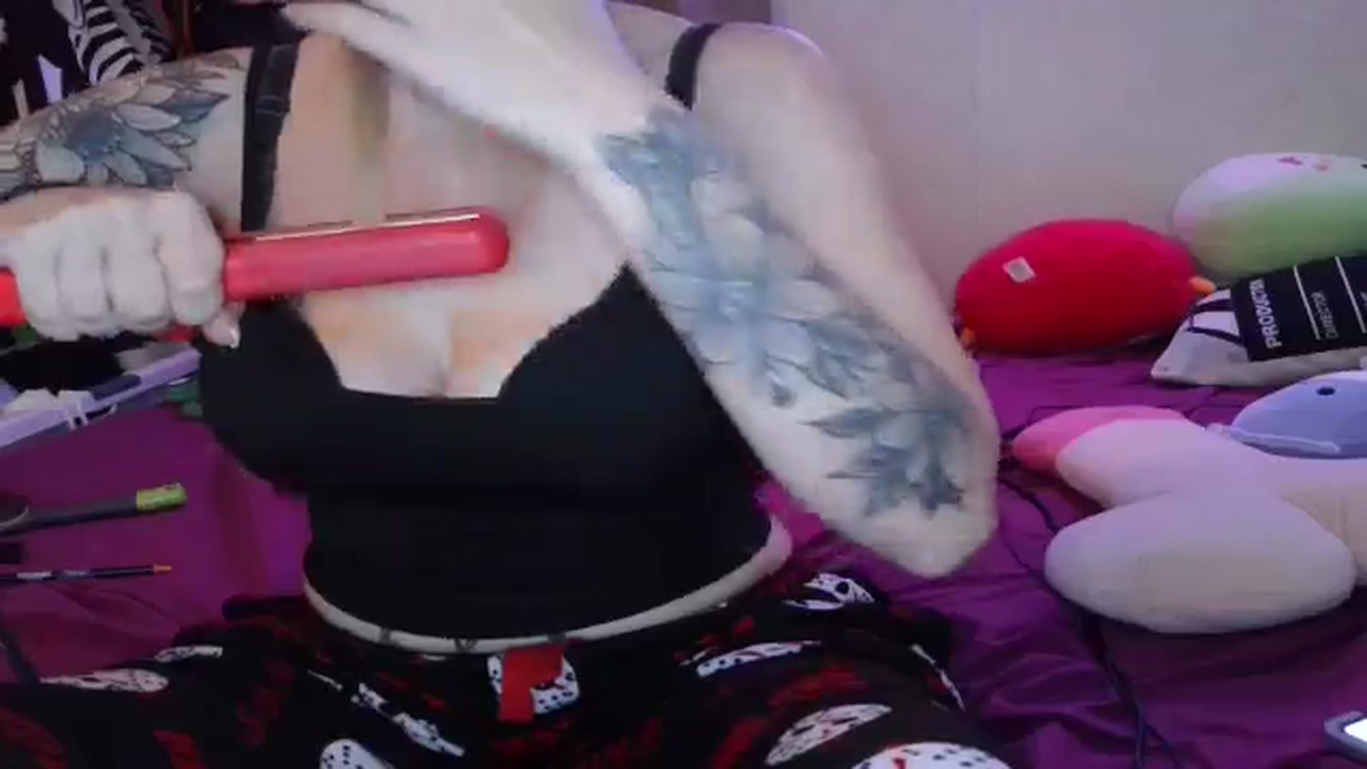 Gallery image thumbnail from Sofieyoungxxx's myfreecams stream on, 11/12/2025, 12:52 image 12 of 20