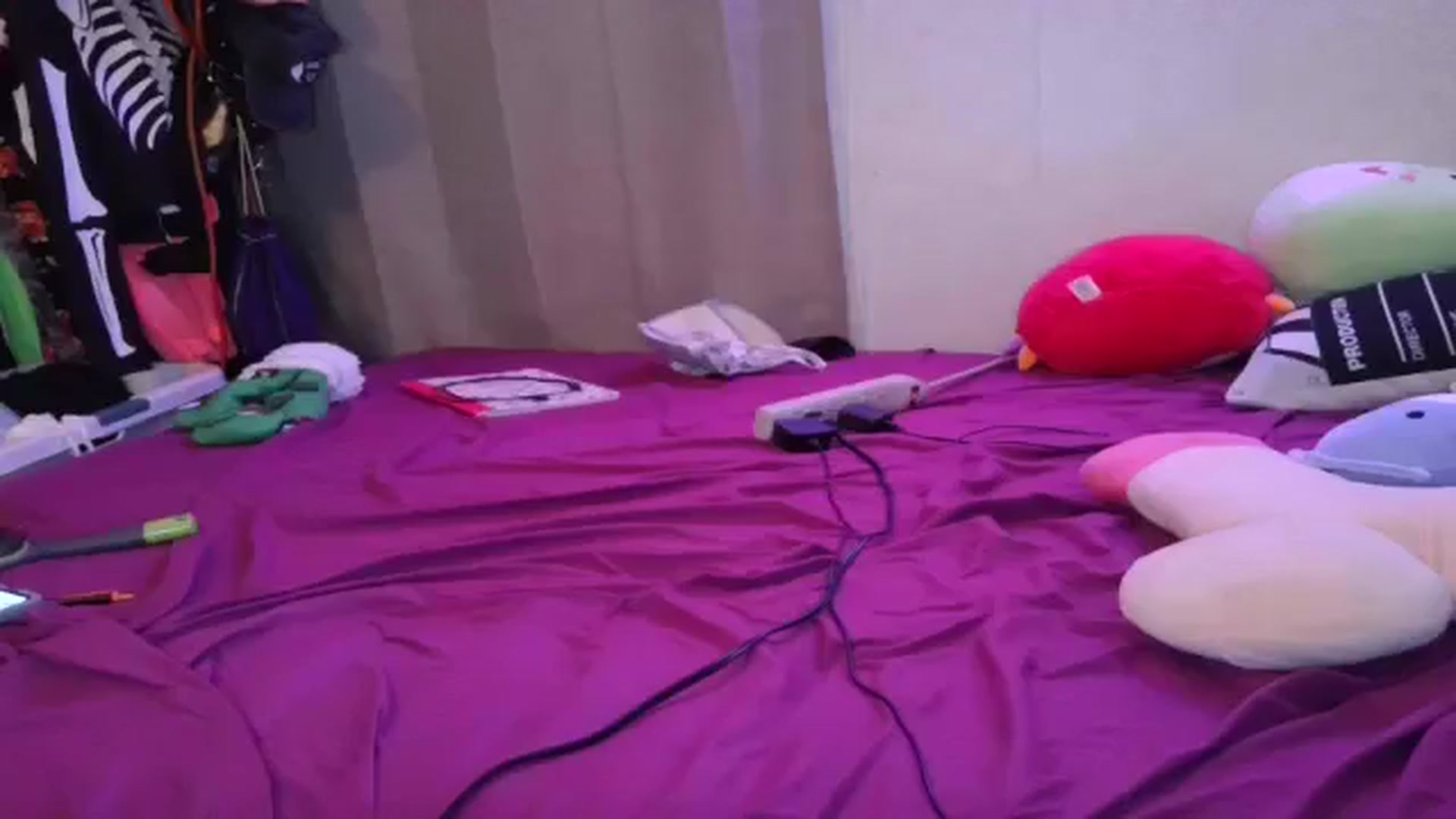 Gallery image thumbnail from Sofieyoungxxx's myfreecams stream on, 11/12/2025, 12:52 image 6 of 20
